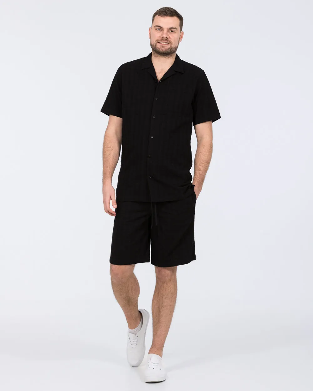 2t Blake Tall Short Sleeve Embroirdered Revere Shirt (black) Quiet Luxury