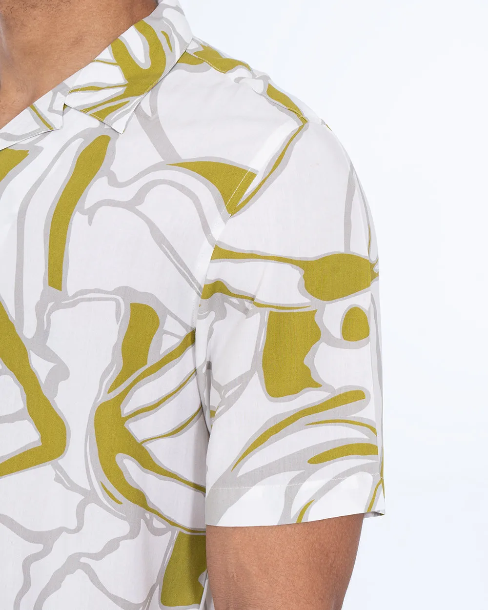 2t Tall Short Sleeve Revere Shirt (white/green) Crowd Fit