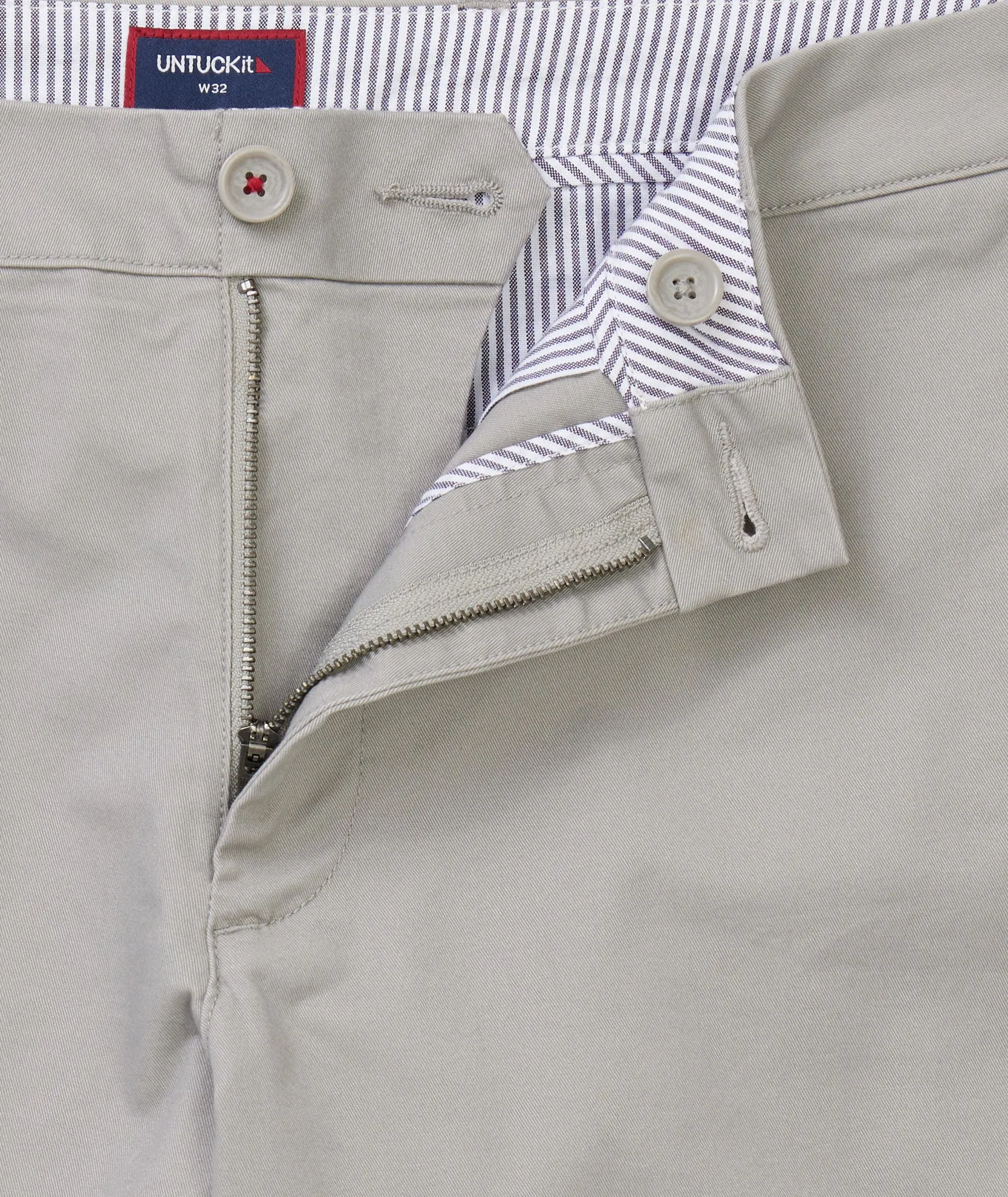 7" Chino Shorts casual must