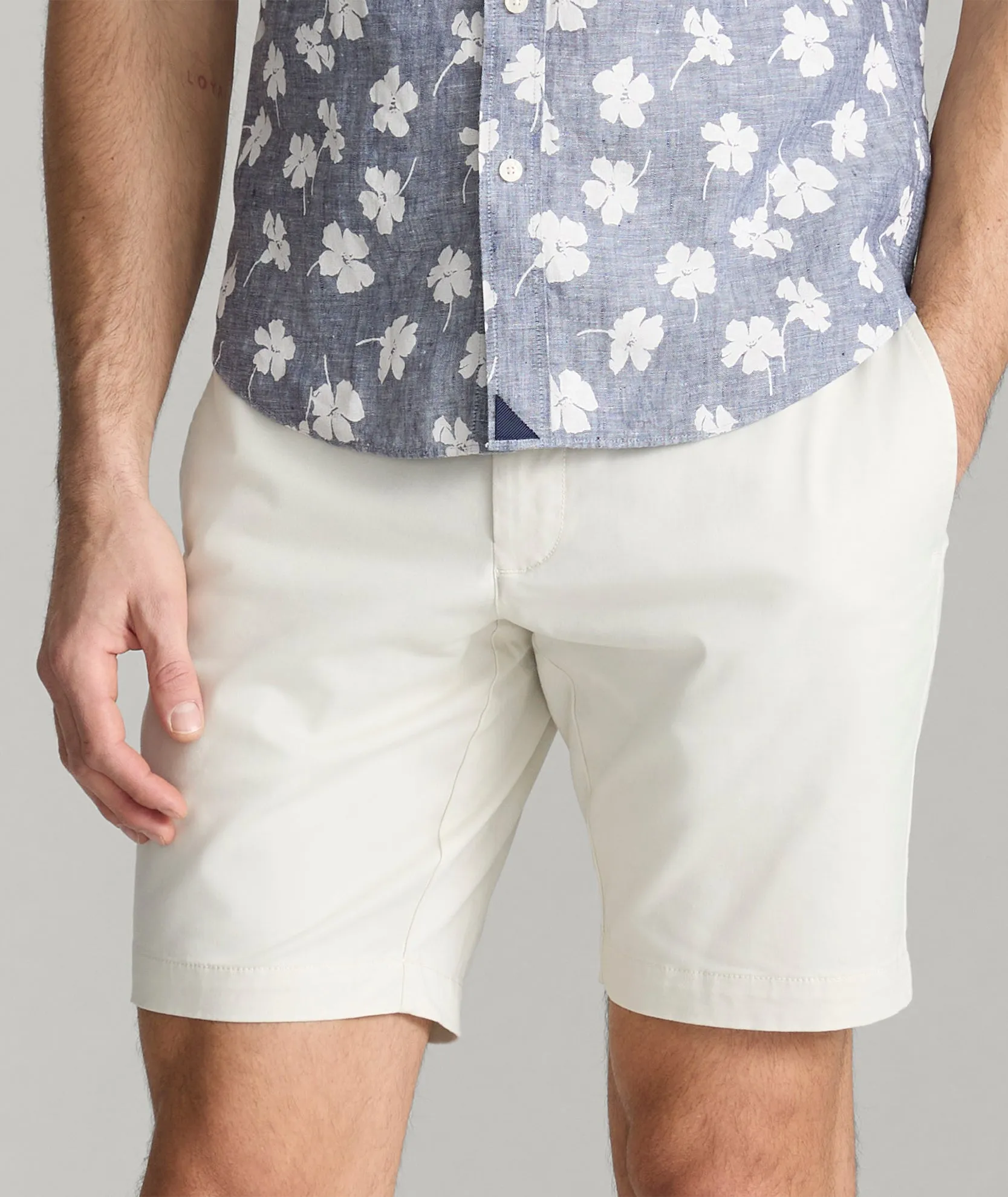 9" Chino Shorts comfort style