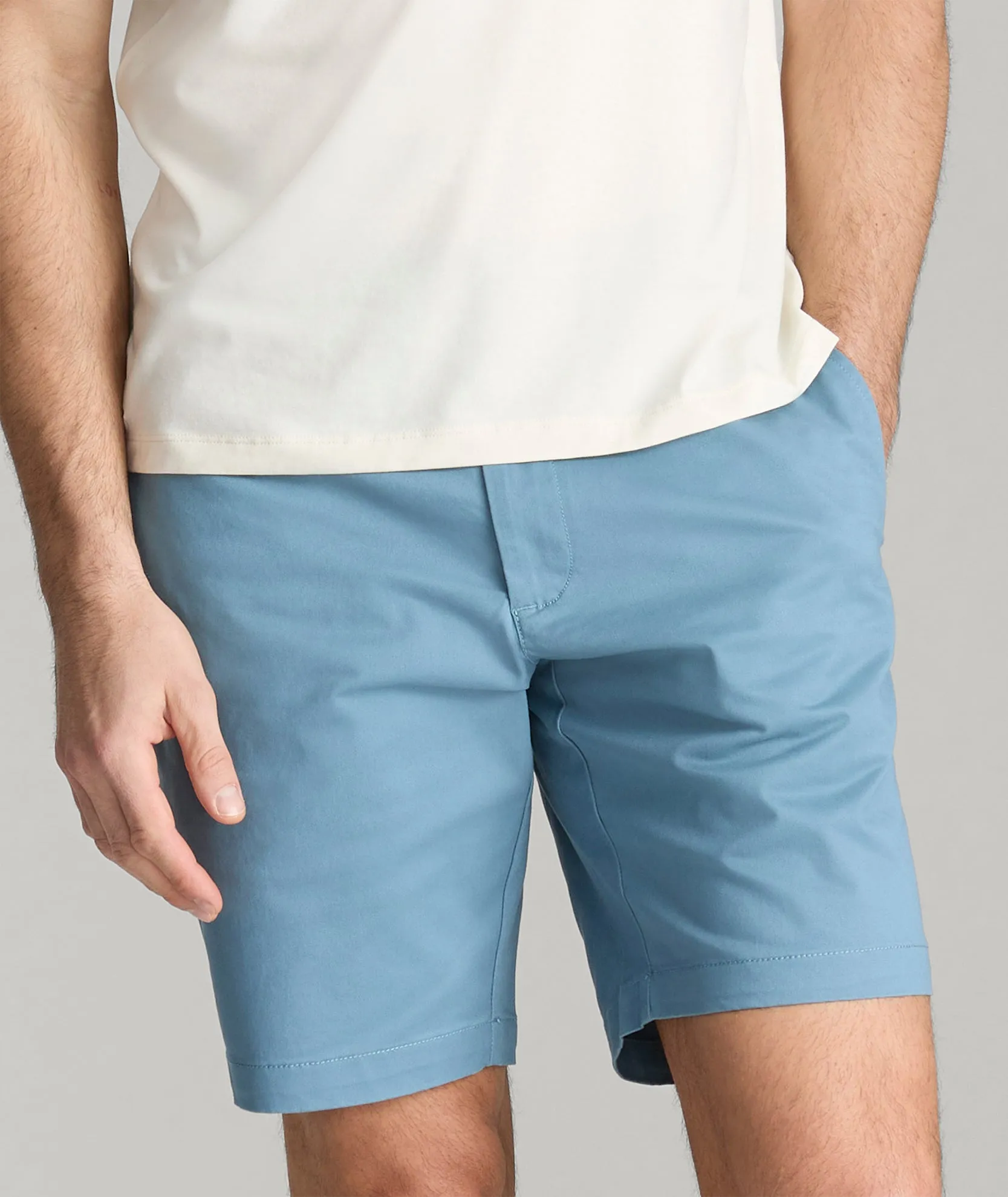 9" Chino Shorts minimal style