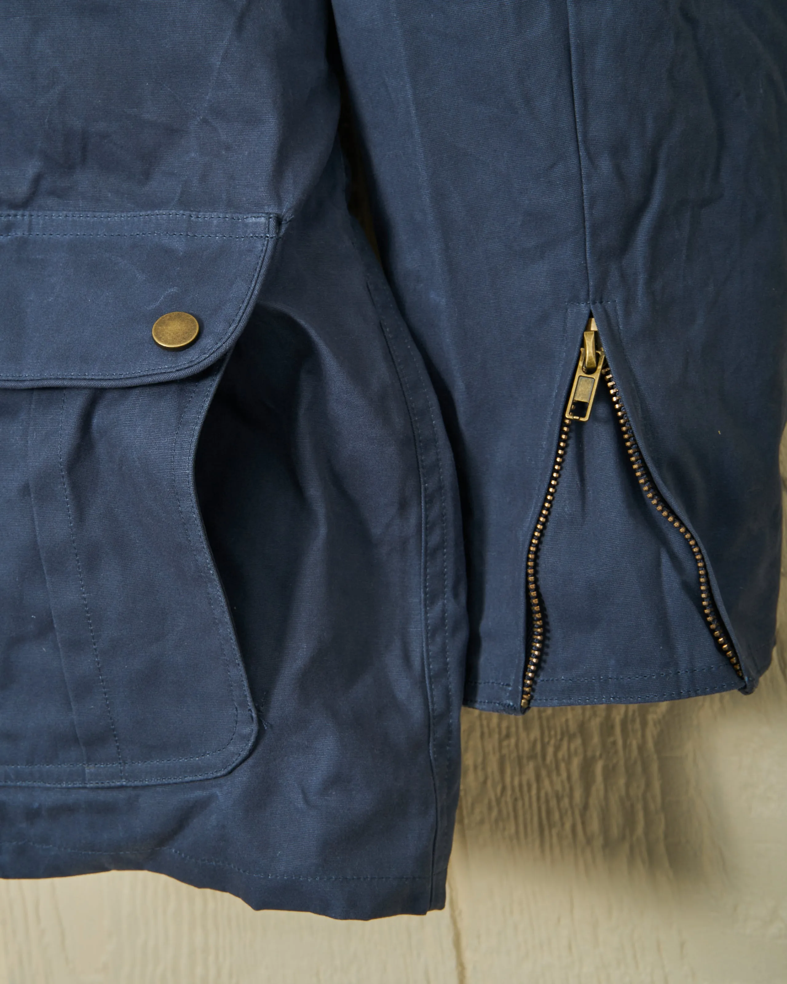 Aberdeen Jacket in Navy Waxed Canvas light urban edge