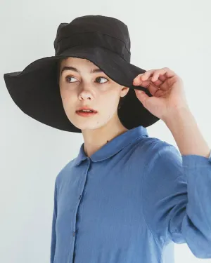Atlin Linen Hat: Black peace look
