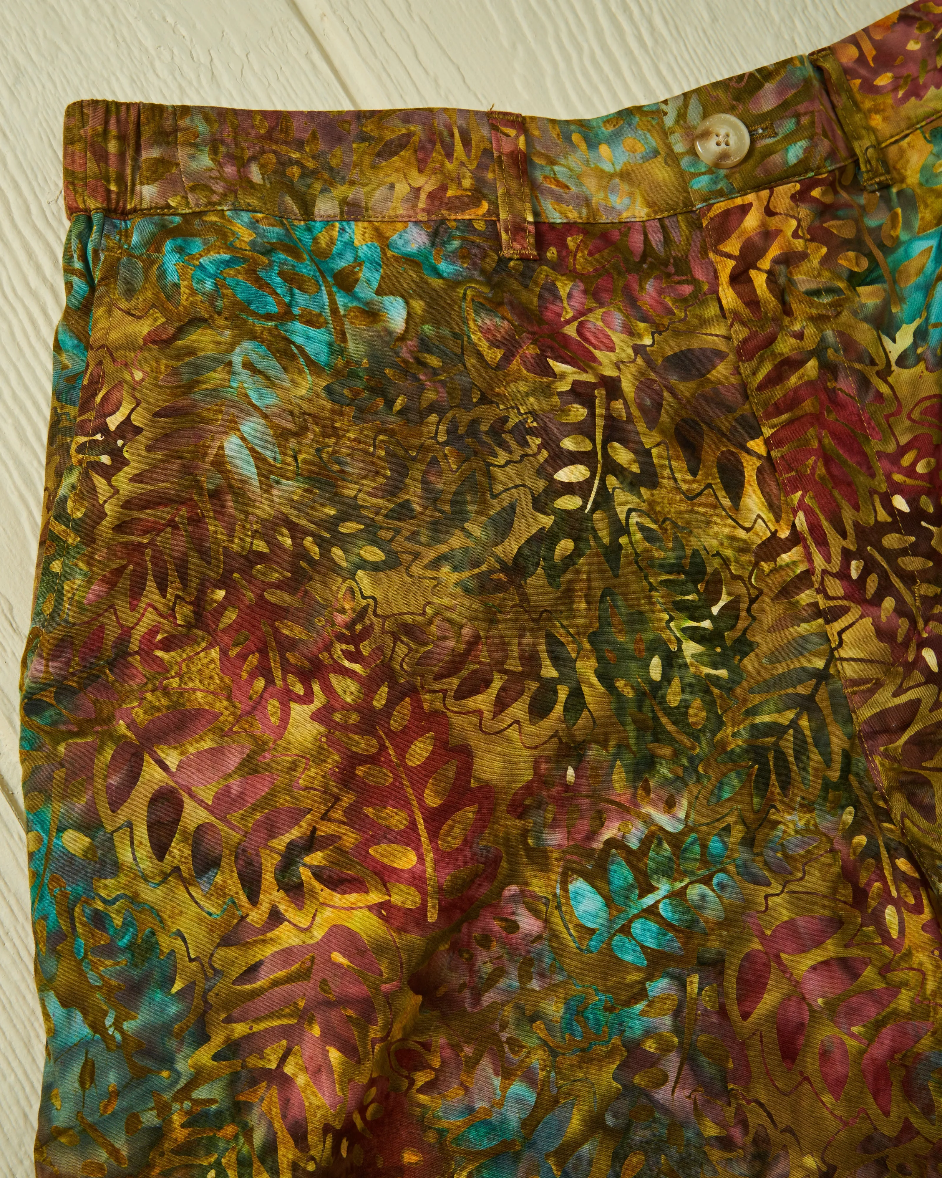 Batik Short in Leaf easy wear