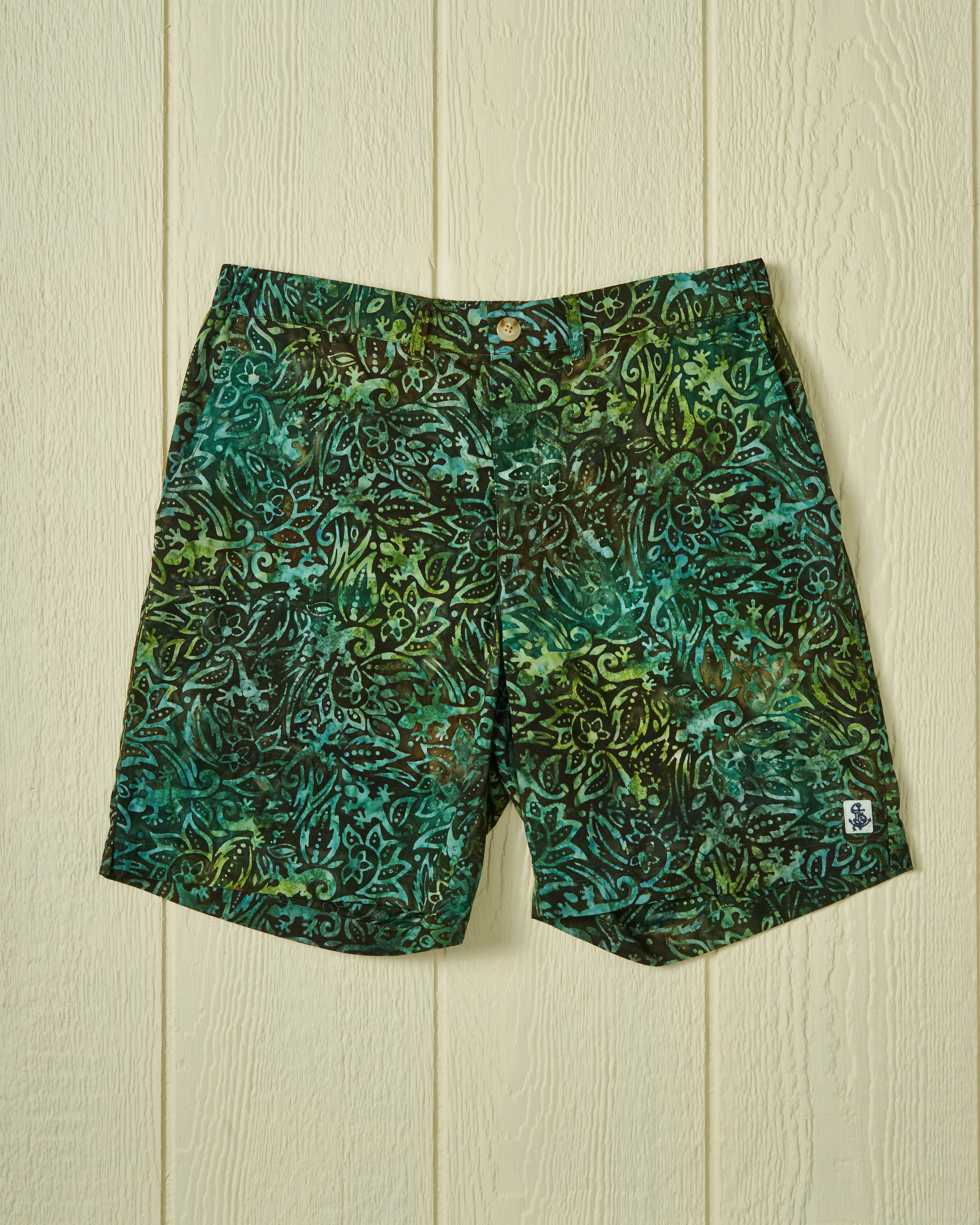 Batik Short in Olive fashion comfort