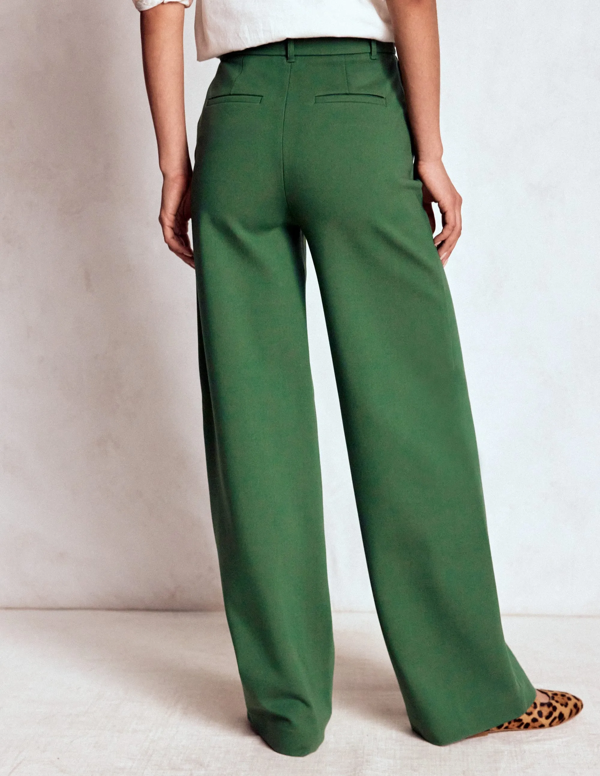 Belgravia Ponte Trousers-Hunter Green holiday mood