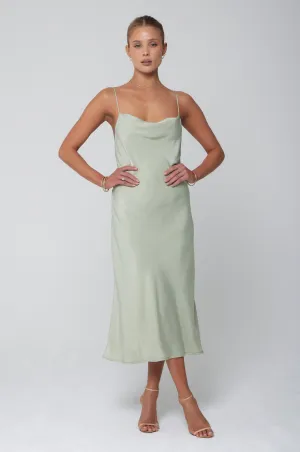 Berri Slip in Sage natural comfort