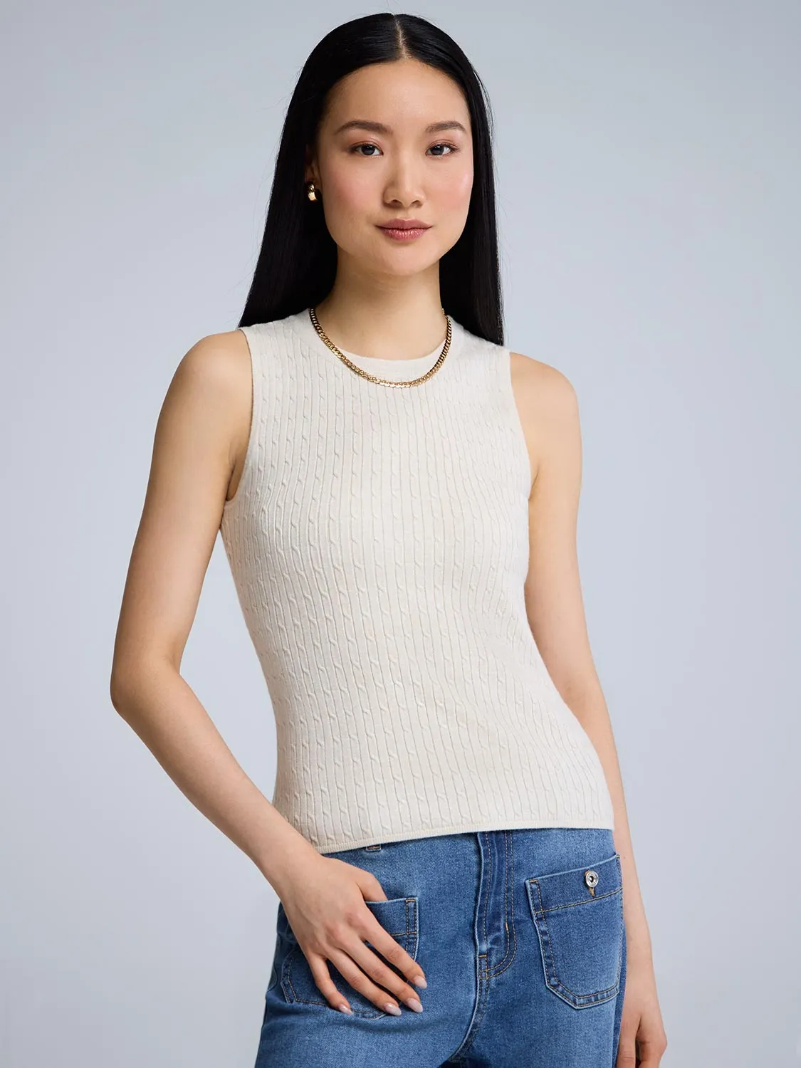 Cable Knit Sleeveless Sweater indoor soft