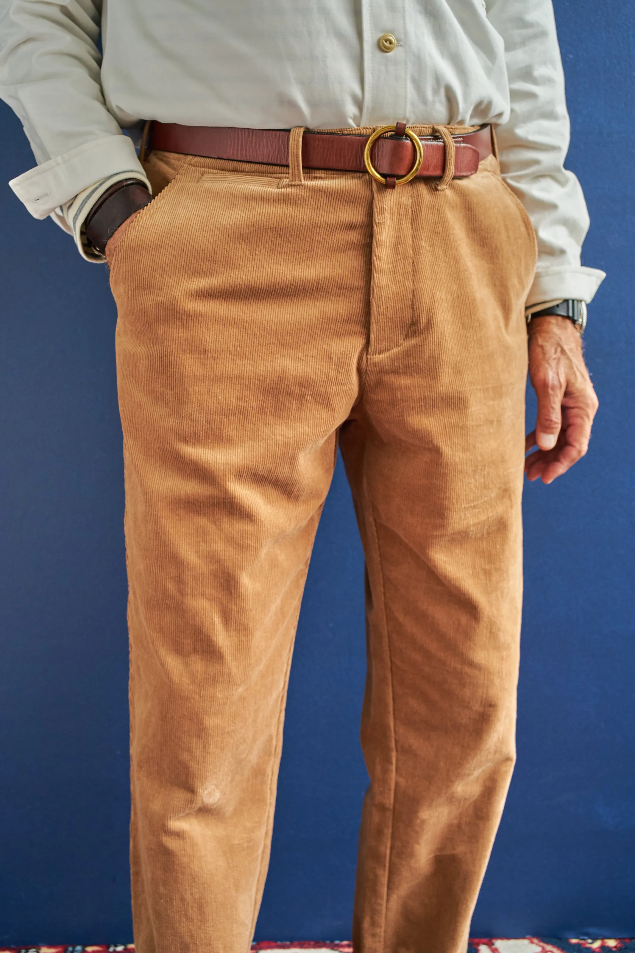 Camden Pant in Khaki Corduroy monochrome look