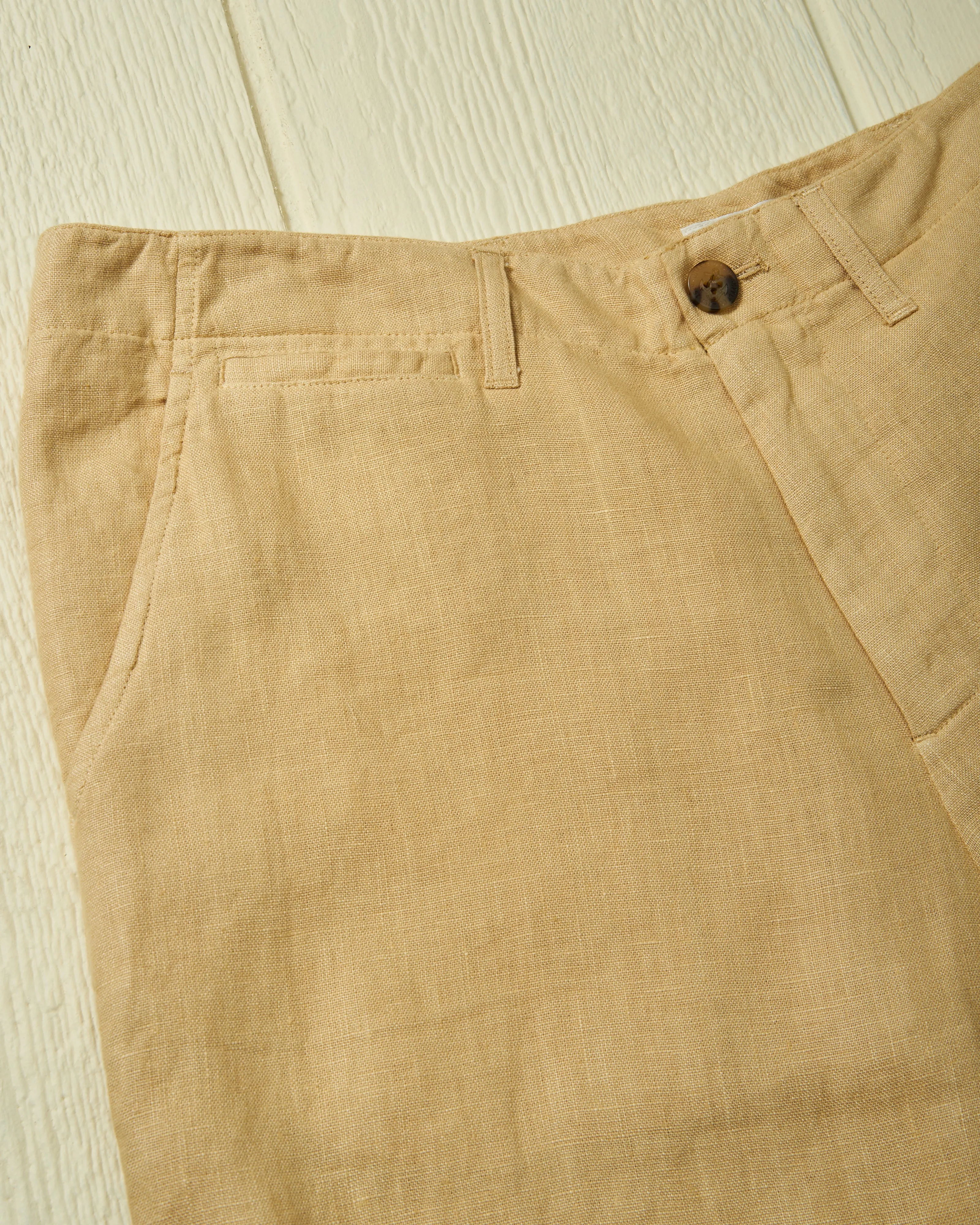 Camden Short in Khaki Linen easy wear