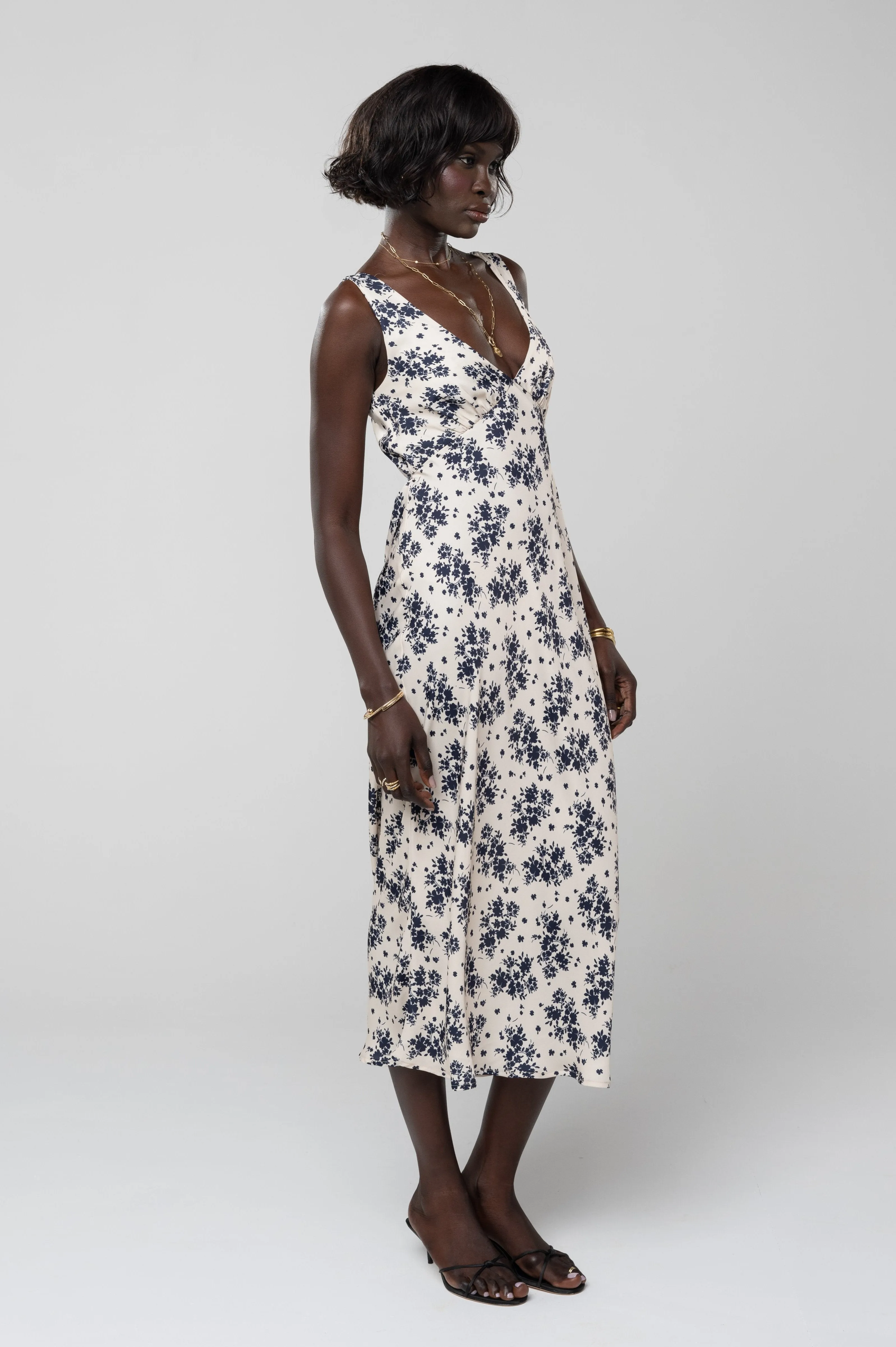 Charlie Dress in Antoinette fashion trend