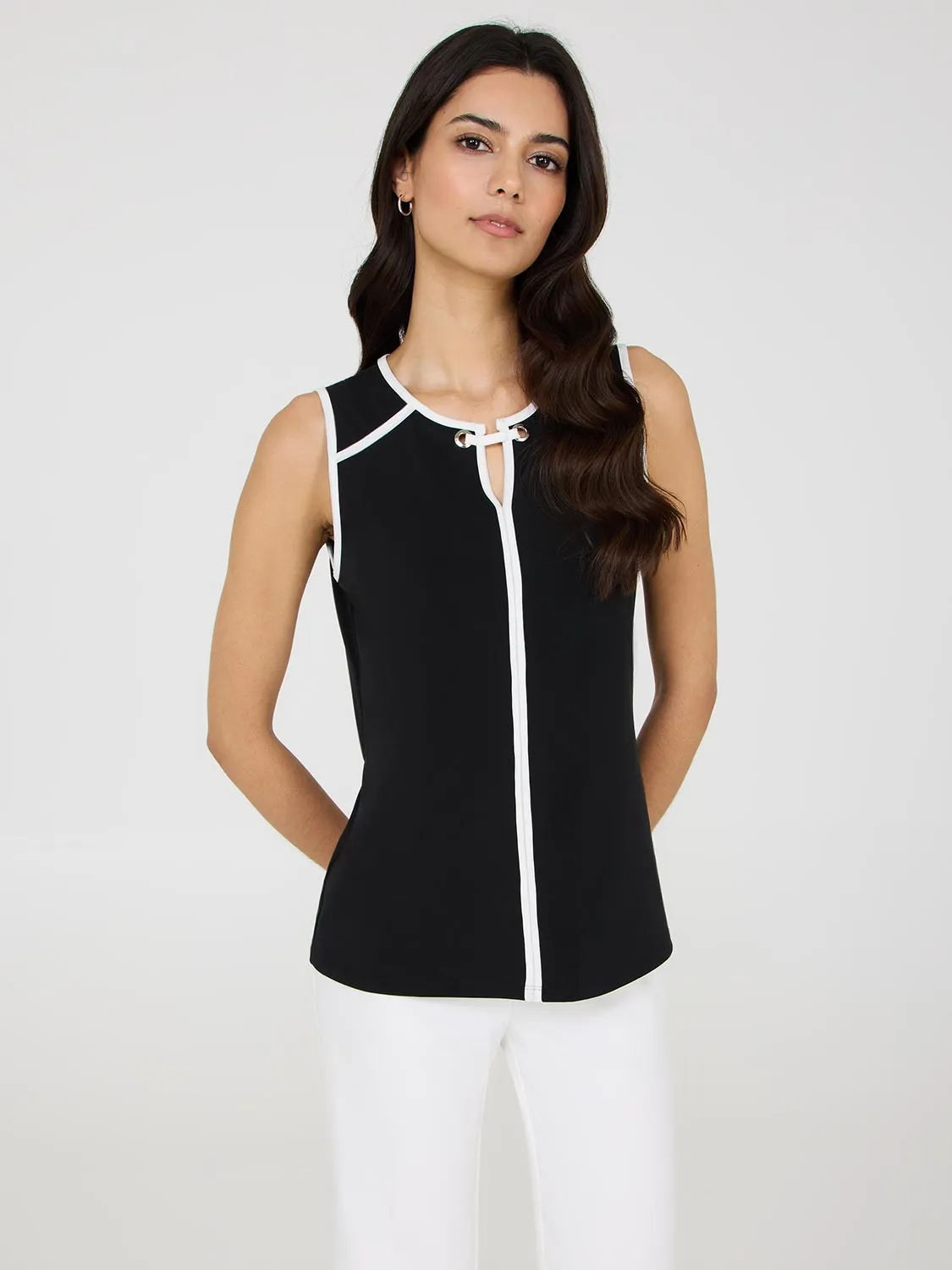 Contrast Piping Sleeveless Top stay cool