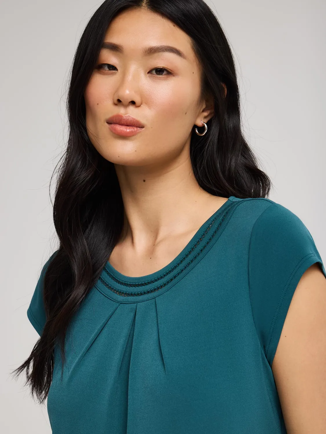 Crochet Round Neck Top Layer Star