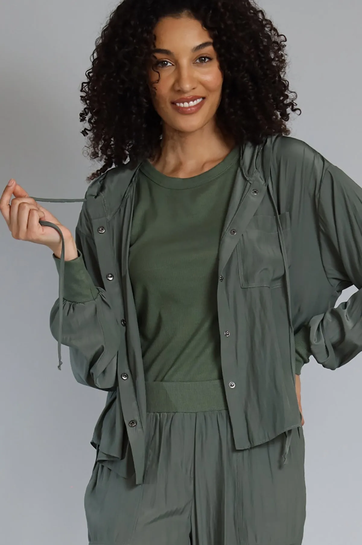 D-Satin Cropped Hoodie year-round protector