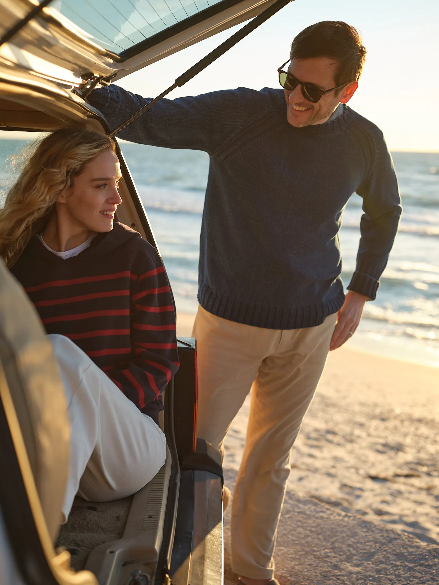 Deep Sea Quaker Crewneck Sweater in Indigo road trip