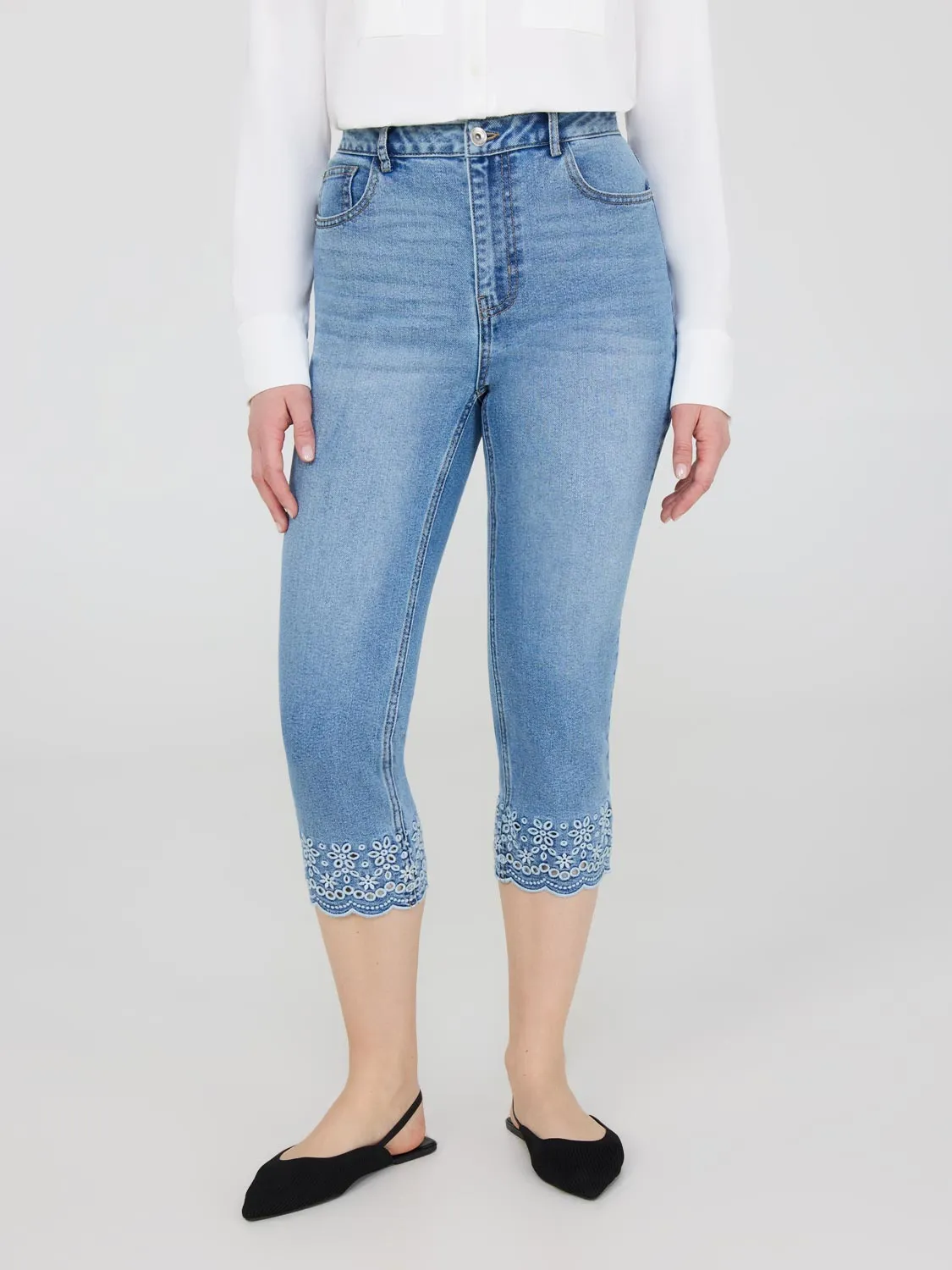 Denim Capri Pants With Embroidered Hem vibrant look