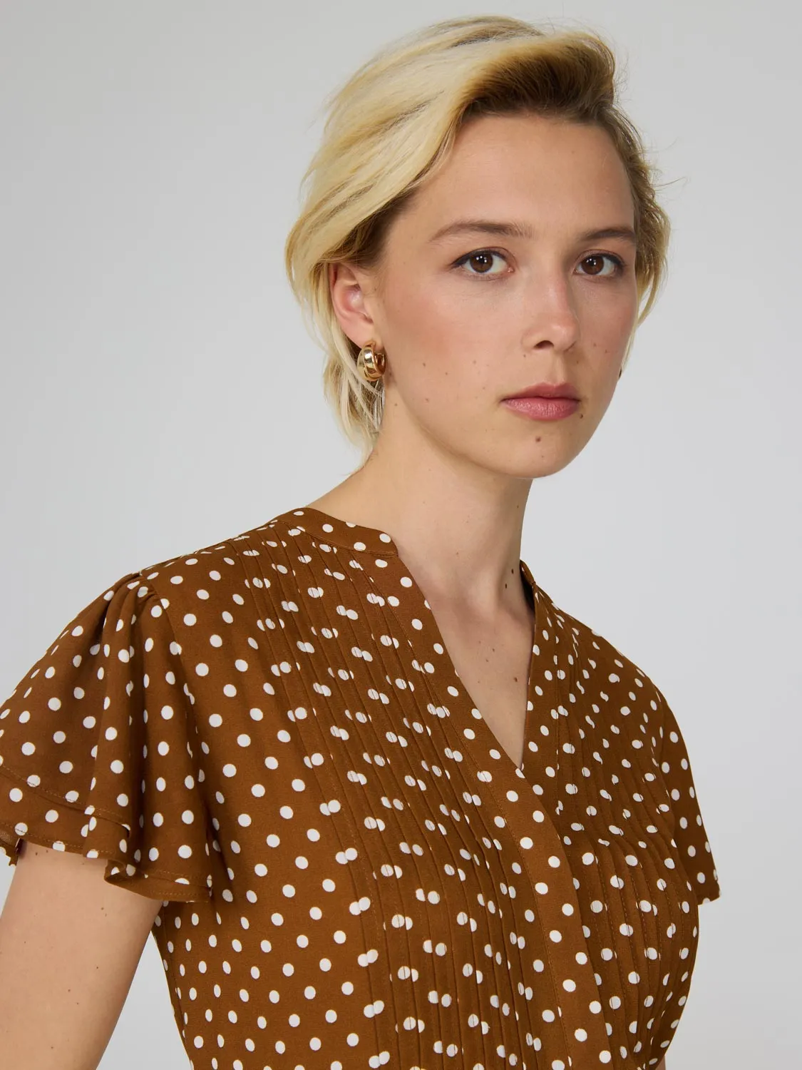 Dot Print Flutter Sleeve Chiffon Blouse Simply Bold