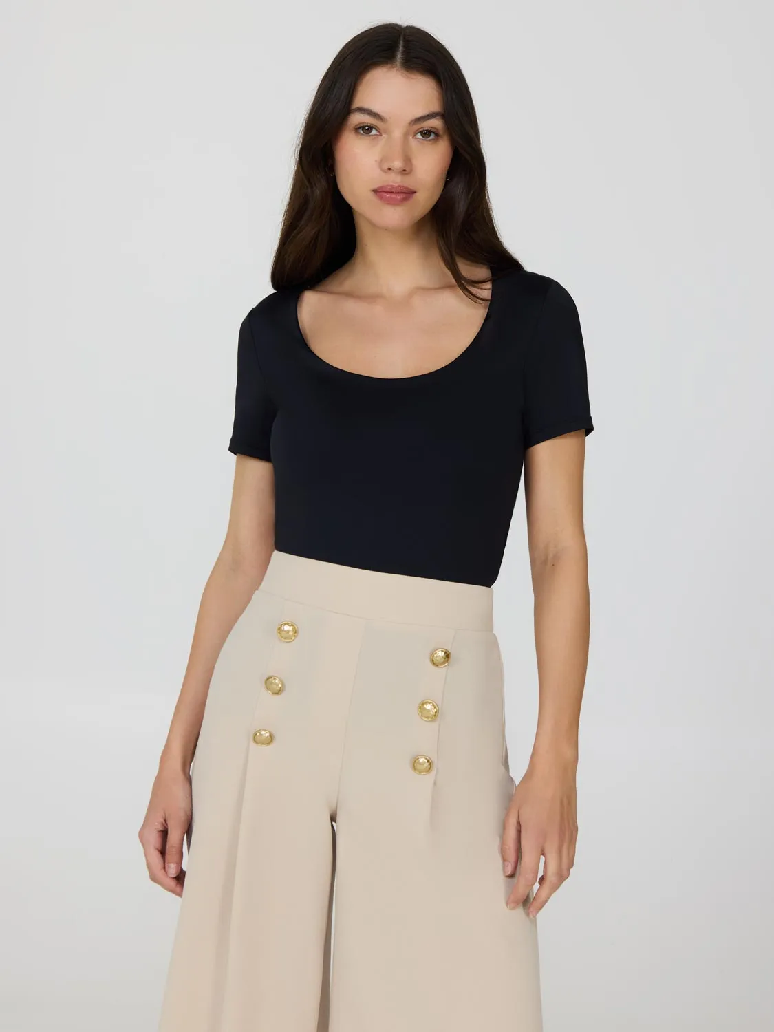 Double Layer Scoop Neck T-Shirt Simply Bold