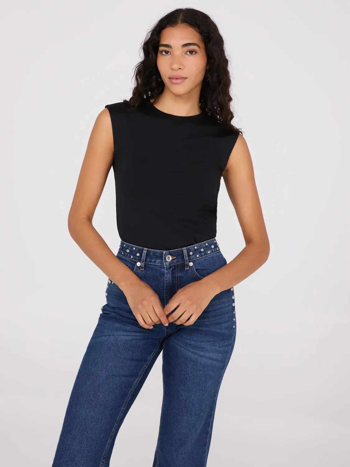 Double Layer Sleeveless Top modern cut