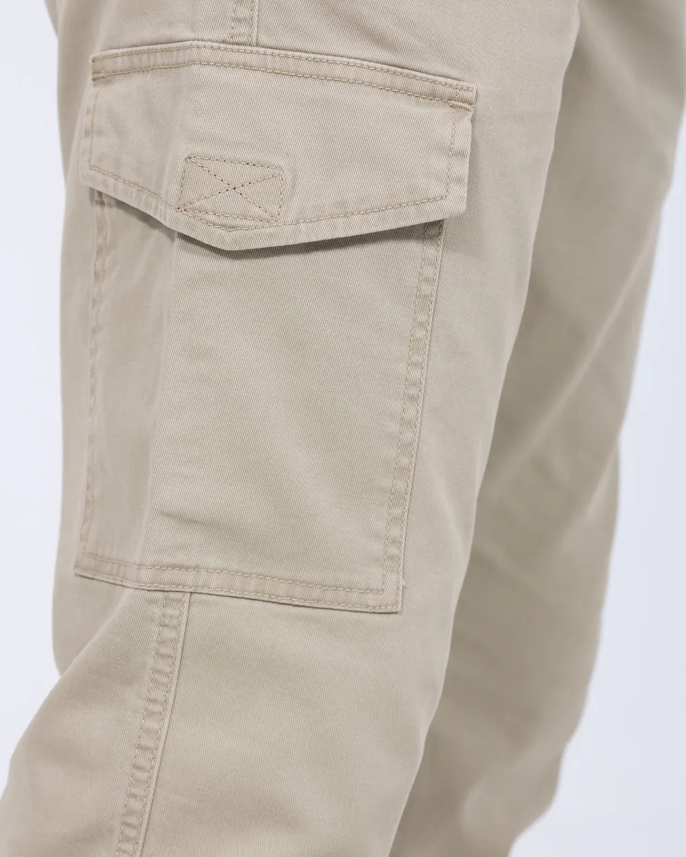 Essentalls Ray Tall Slim Fit Cargo Trousers (stone) relaxed fit