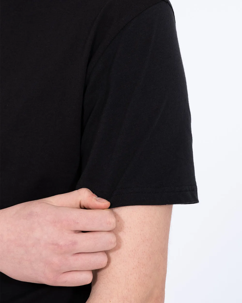 Essentalls Tall T-Shirt (black) sleek vibe