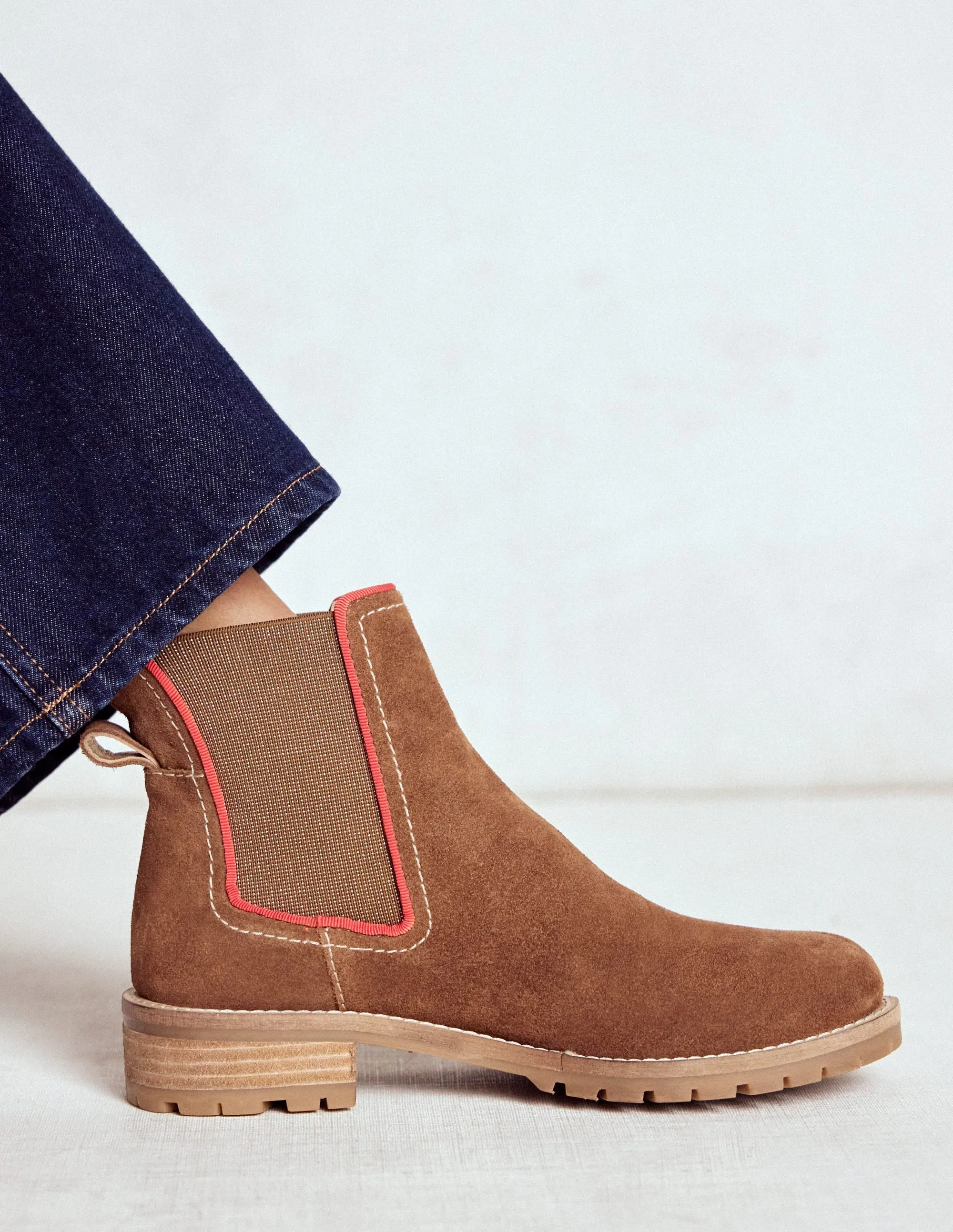 Freya Chelsea Boots-Tan cold resistant