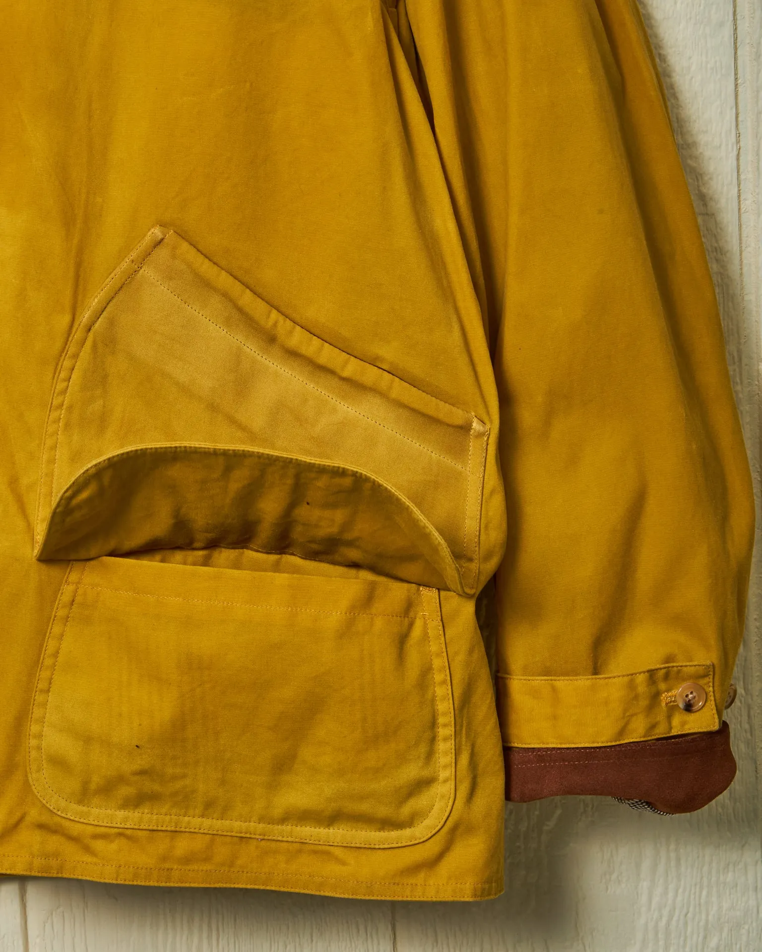 Gamekeeper Jacket in Goldenrod Waxed Canvas urban trail fit