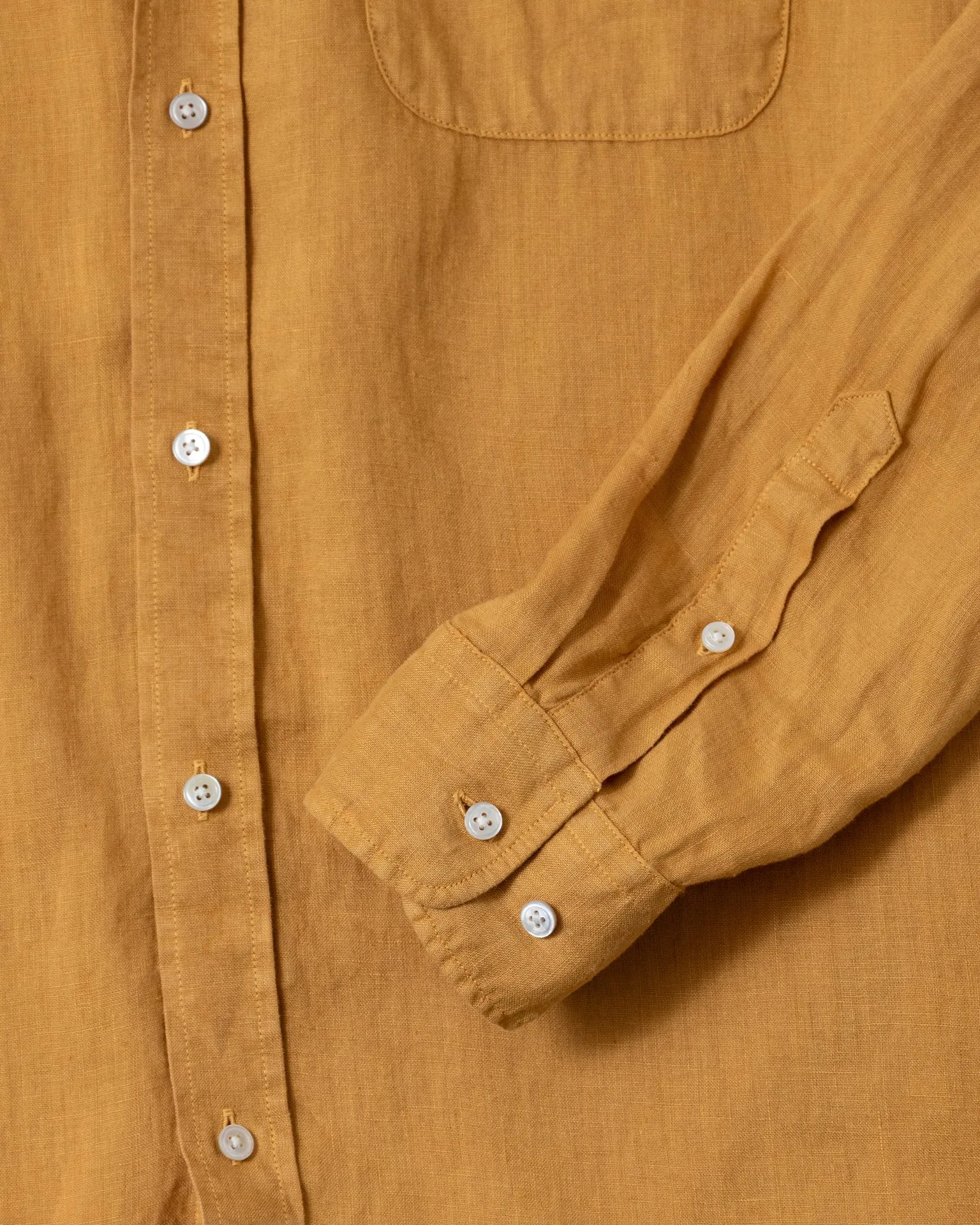 Garment Dyed Linen Shirt in British Khaki Neat Look