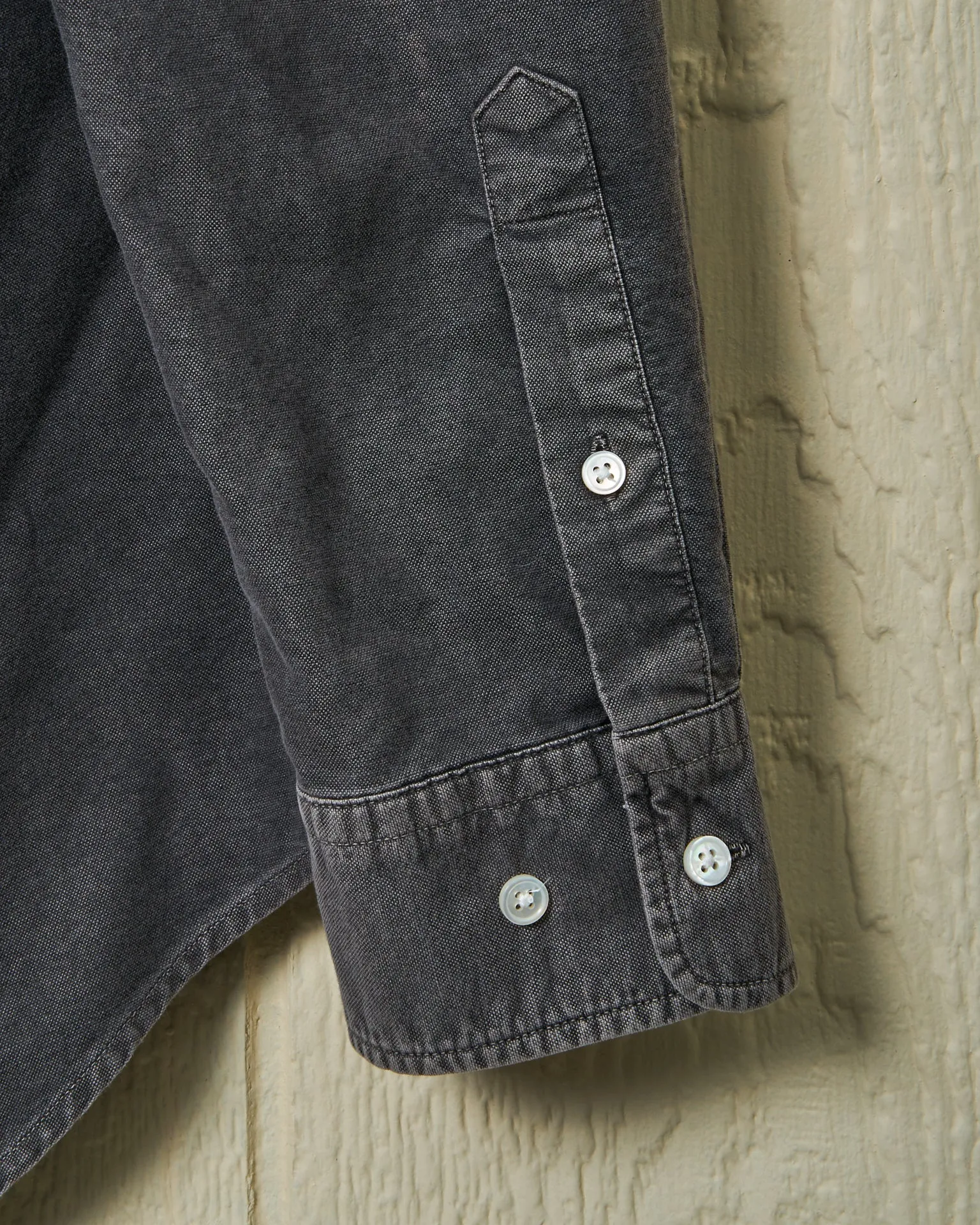 Garment Dyed Oxford Shirt in Graphite Body Fit