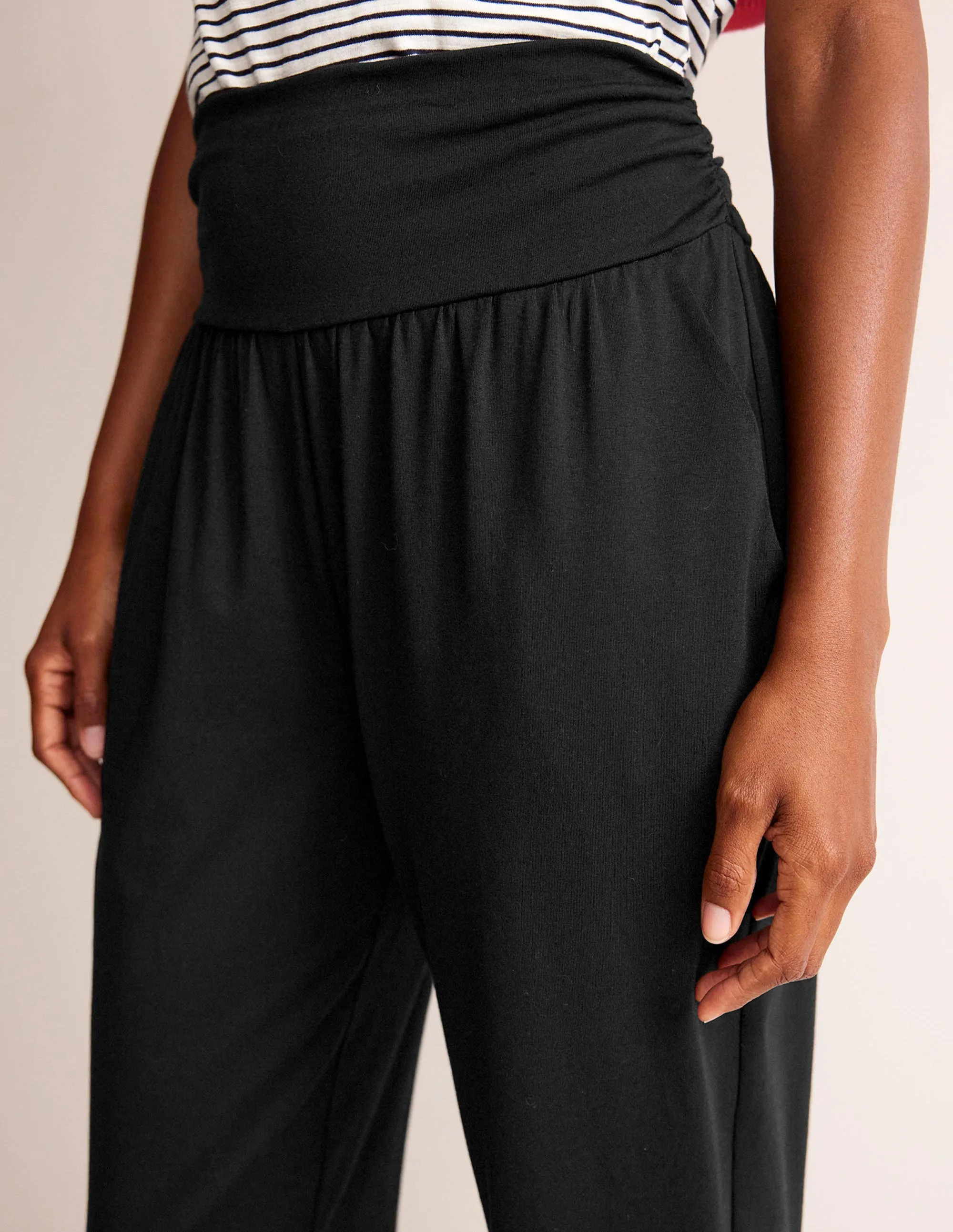 Hareem Jersey Joggers-Black outdoor enthusiast