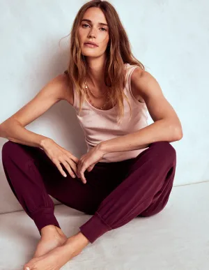 Hareem Jersey Joggers-Deep Wisteria urban edge