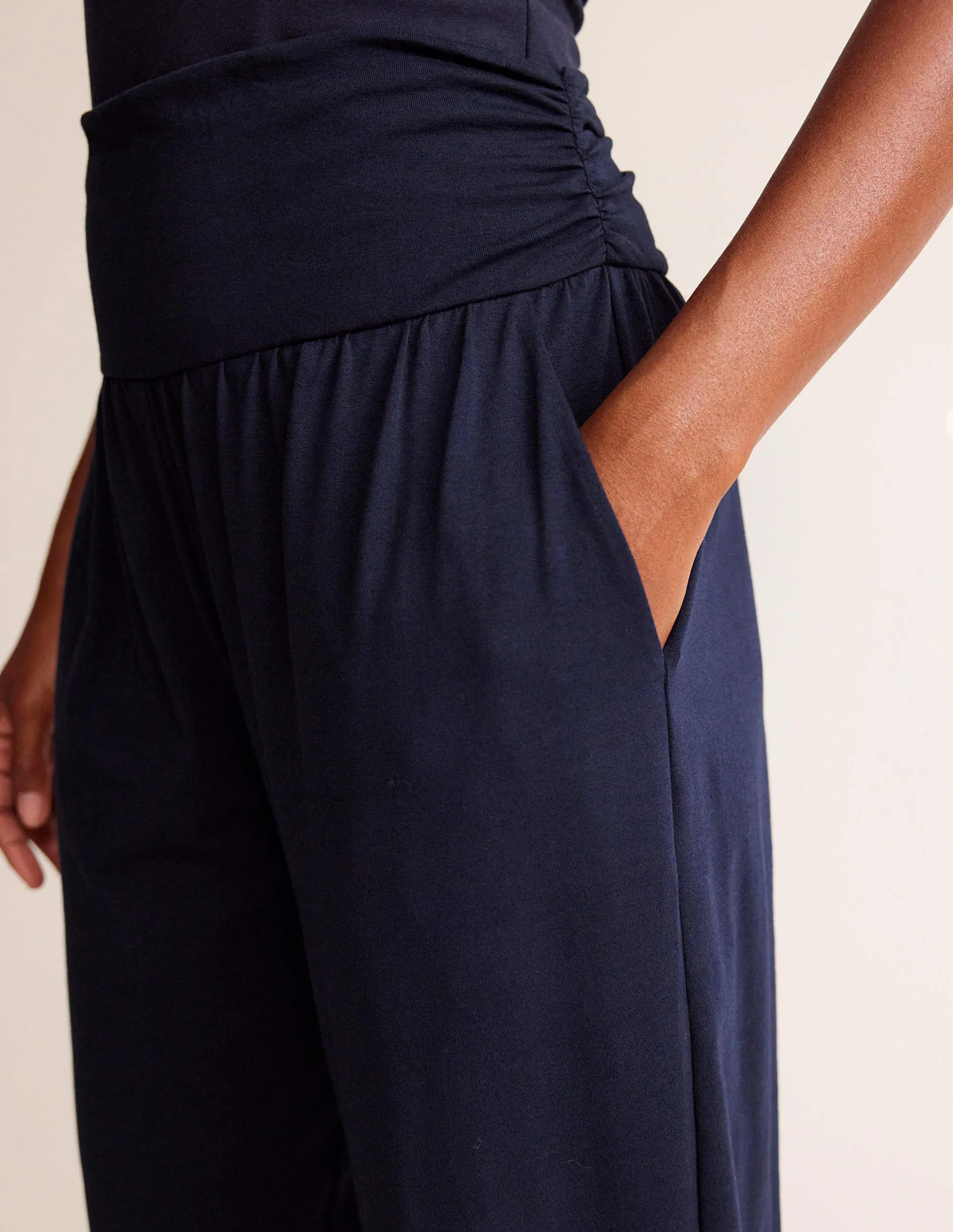 Hareem Jersey Joggers-Navy pastel tones