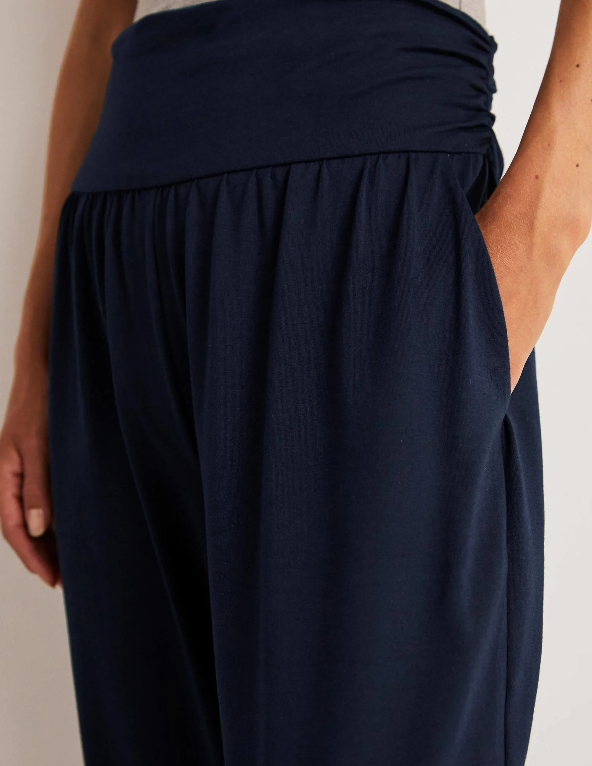 Hareem Jersey Joggers-Navy thermal insulation