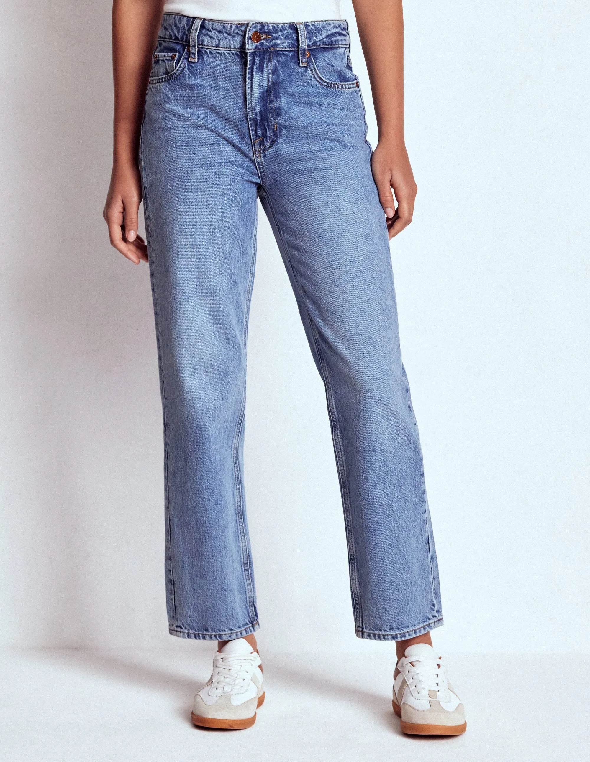 High Rise Rigid Straight Jeans-Light Vintage trendy feature