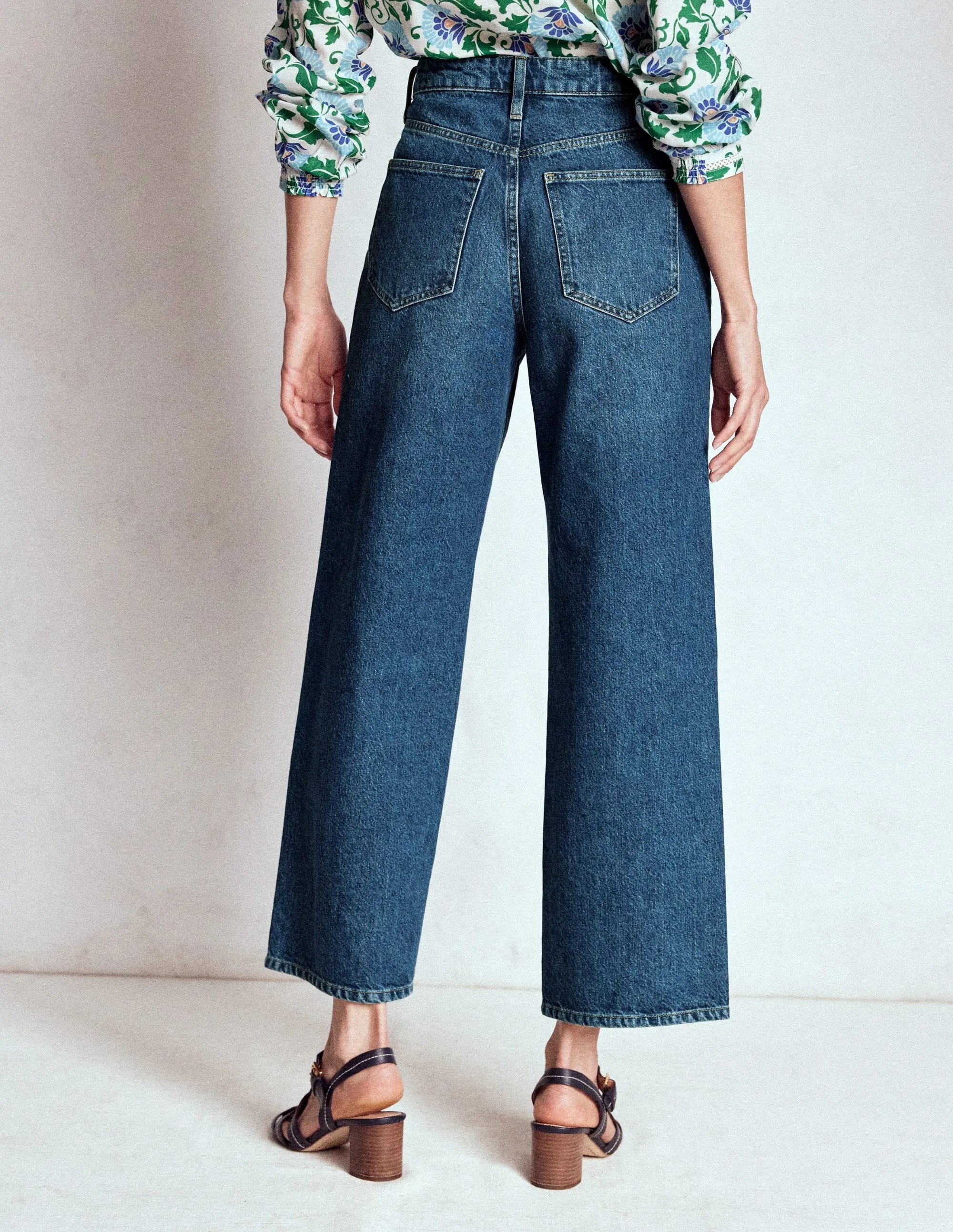 High Rise Straight Crop Jeans-Mid Vintage urban explorer
