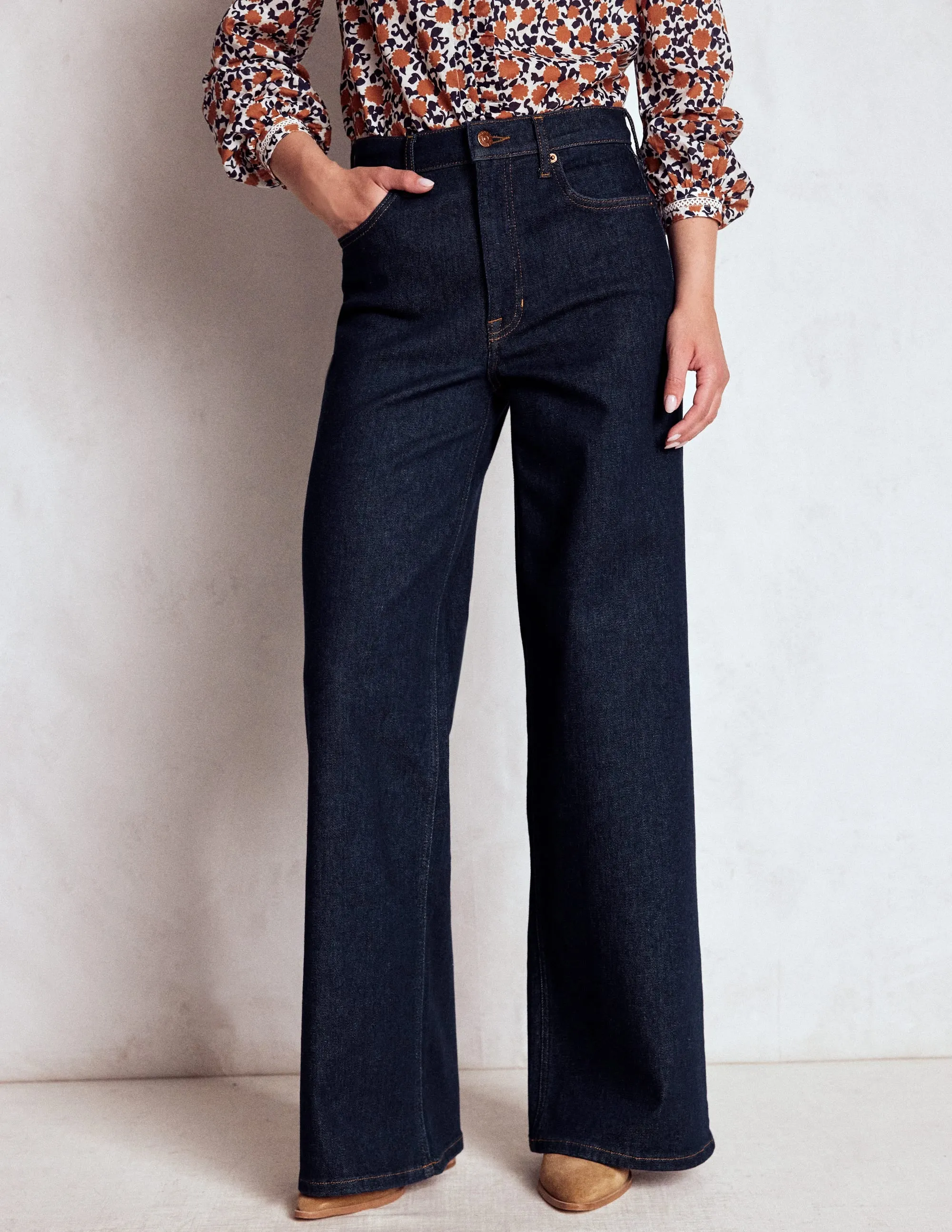 High Rise Wide Leg Jeans-Indigo Rinse distressed style