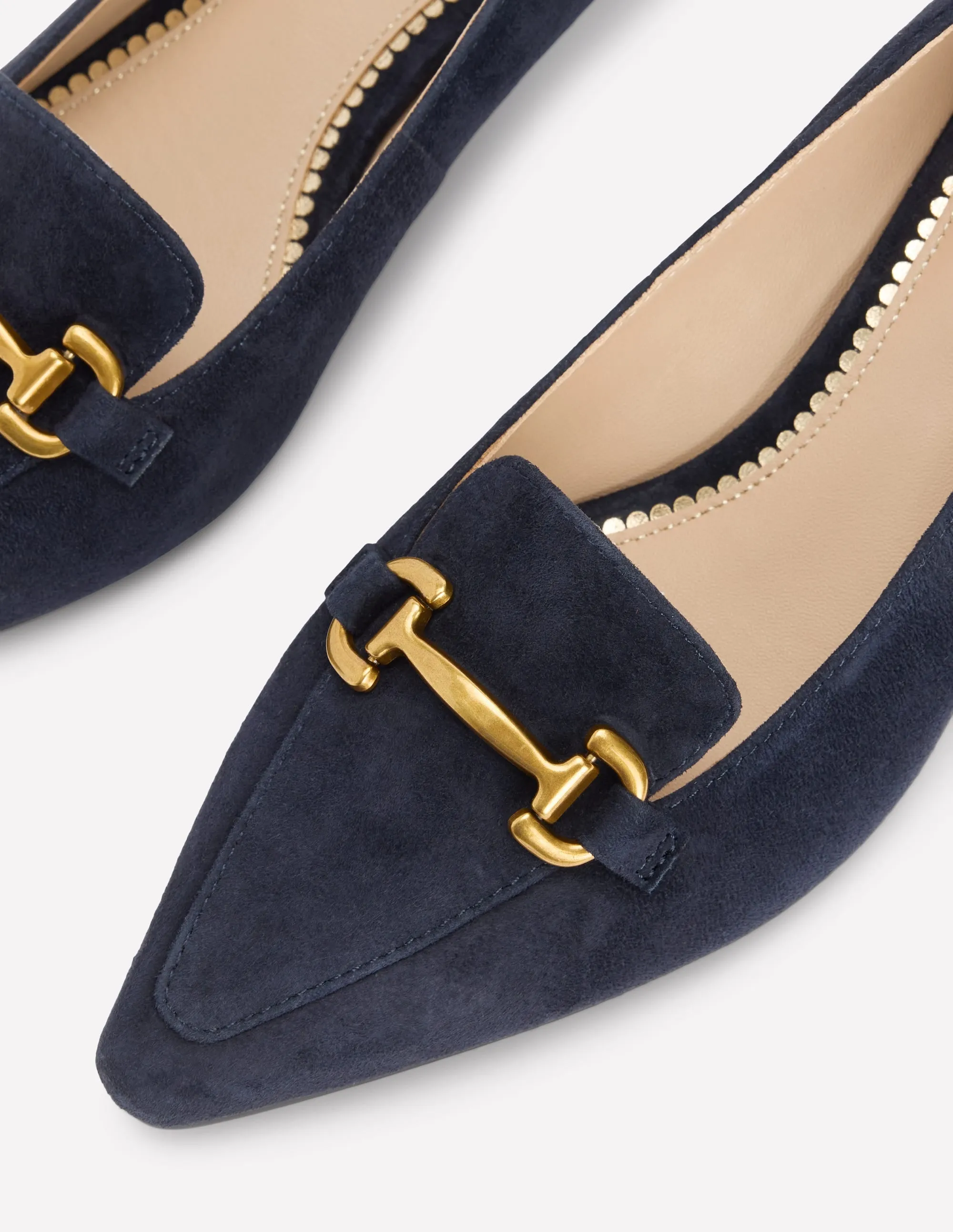 Iris Heel Snaffle Point Loafer-Navy trendy icon