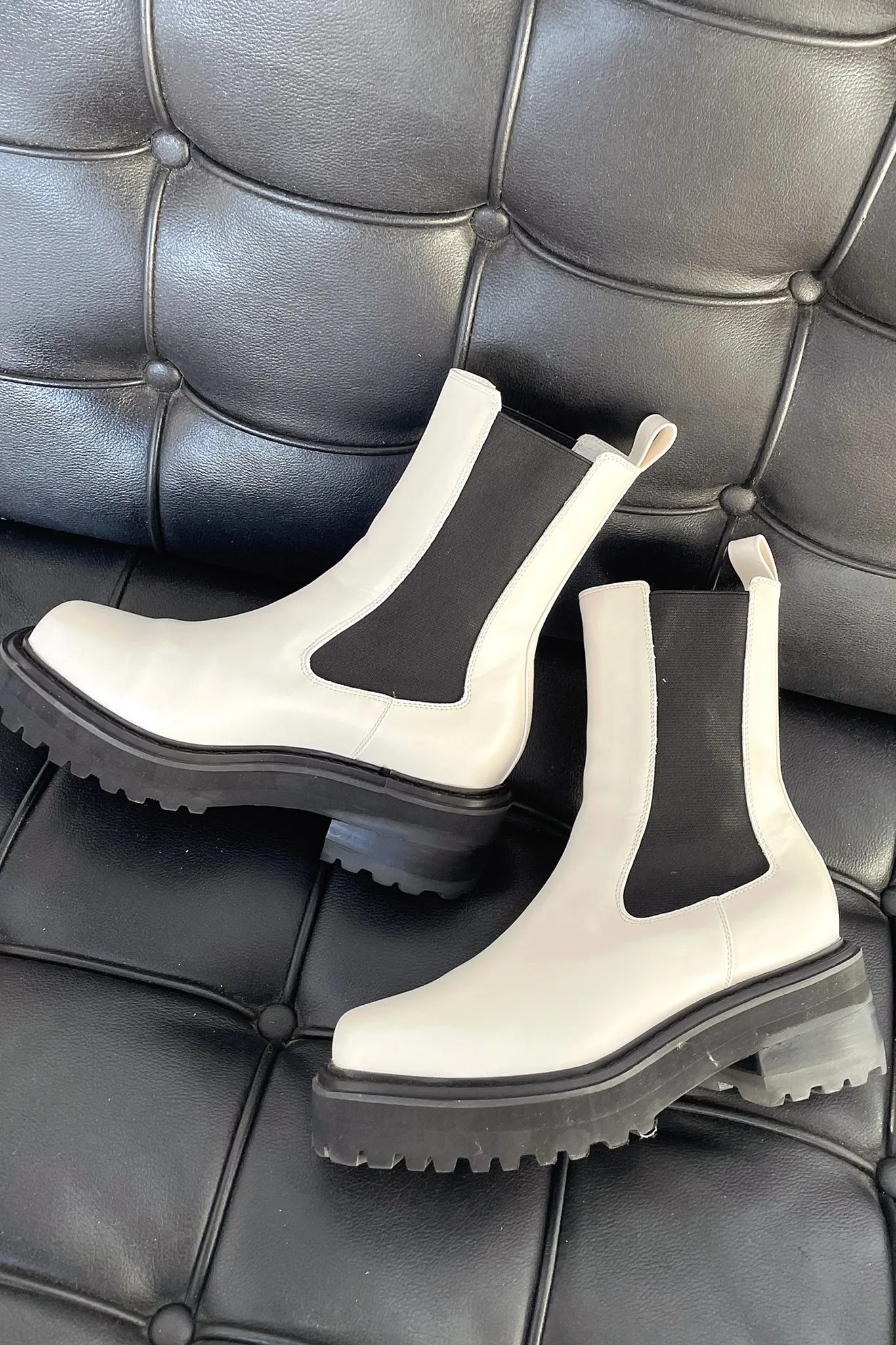 Jenna Boots - Bone long wear