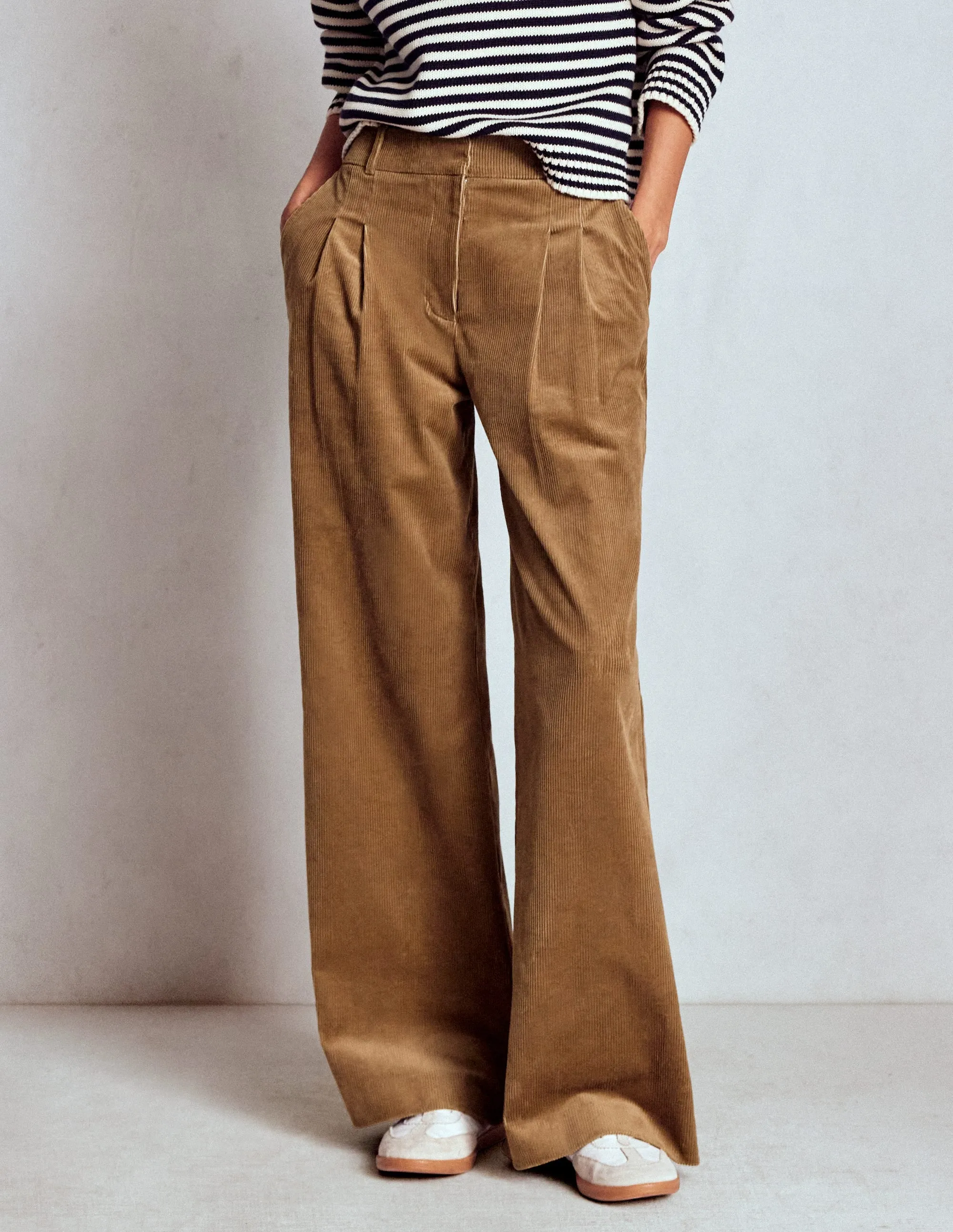 Kensington Cord Trousers-Latte signature fit