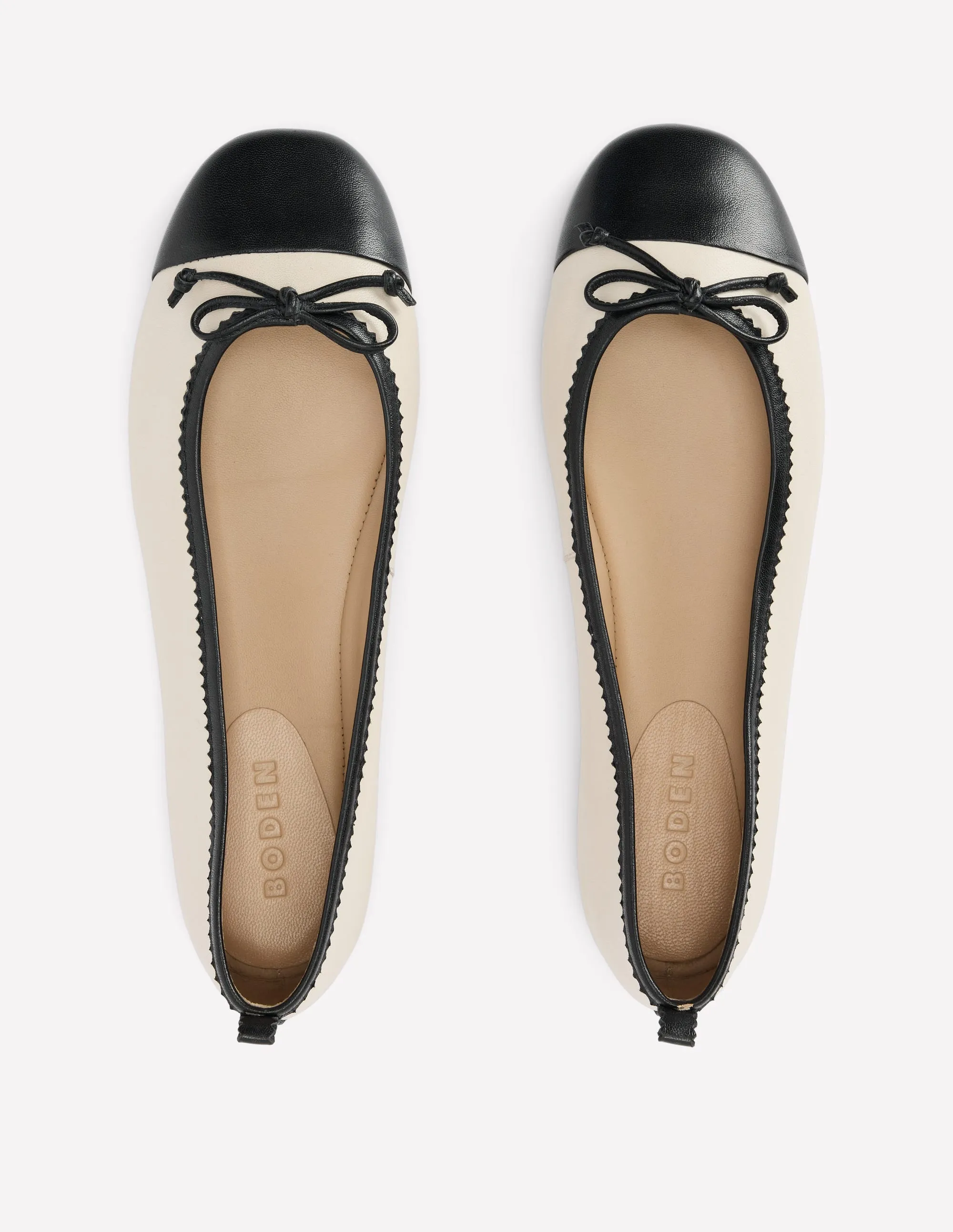 Kitty Flexi Sole Ballet Pumps-Ecru/Black light casual