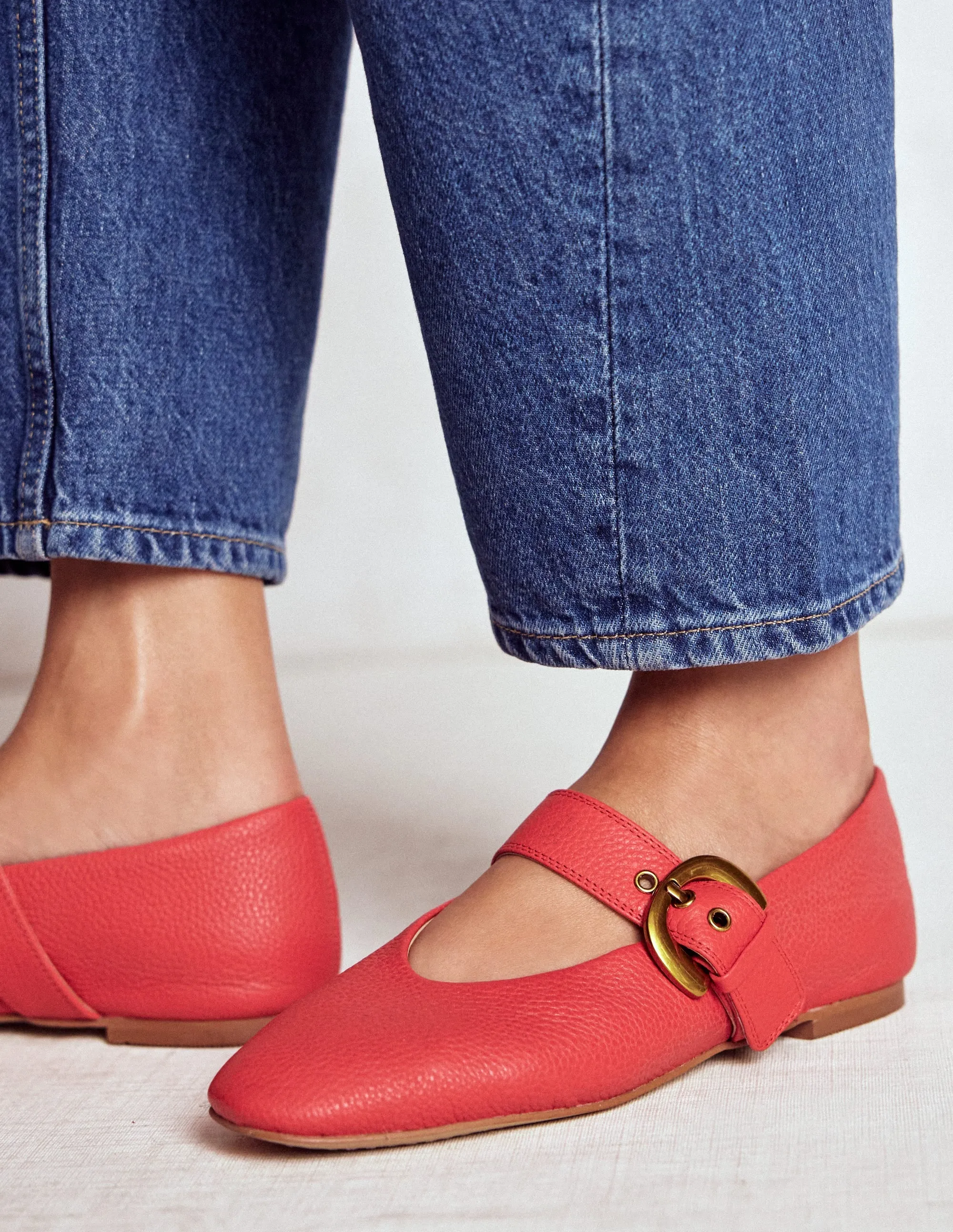 Kylie Flat Buckle Mary Jane-Post Box Red natural breath
