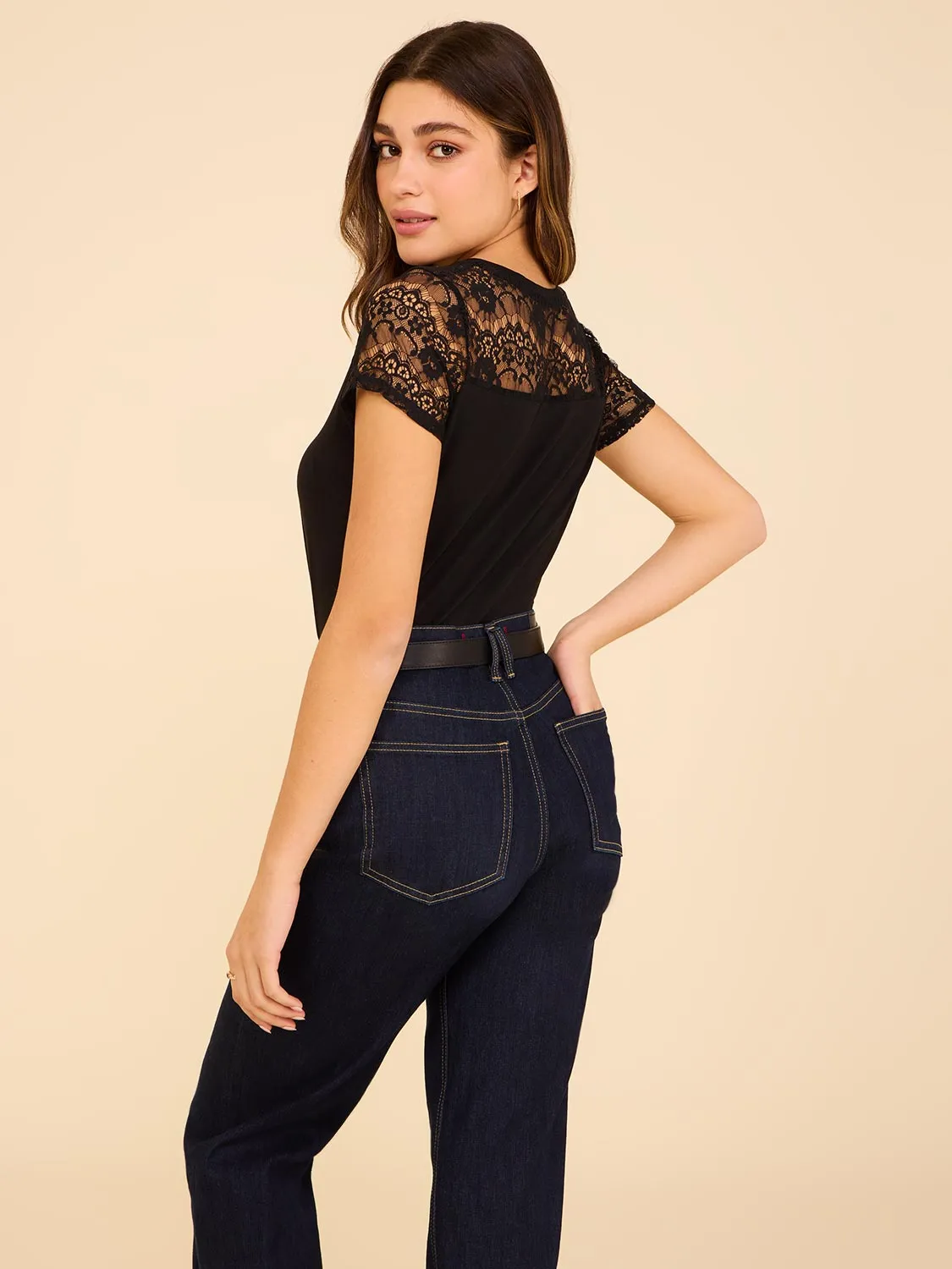 Lace Short Sleeve T-Shirt Offbeat Style