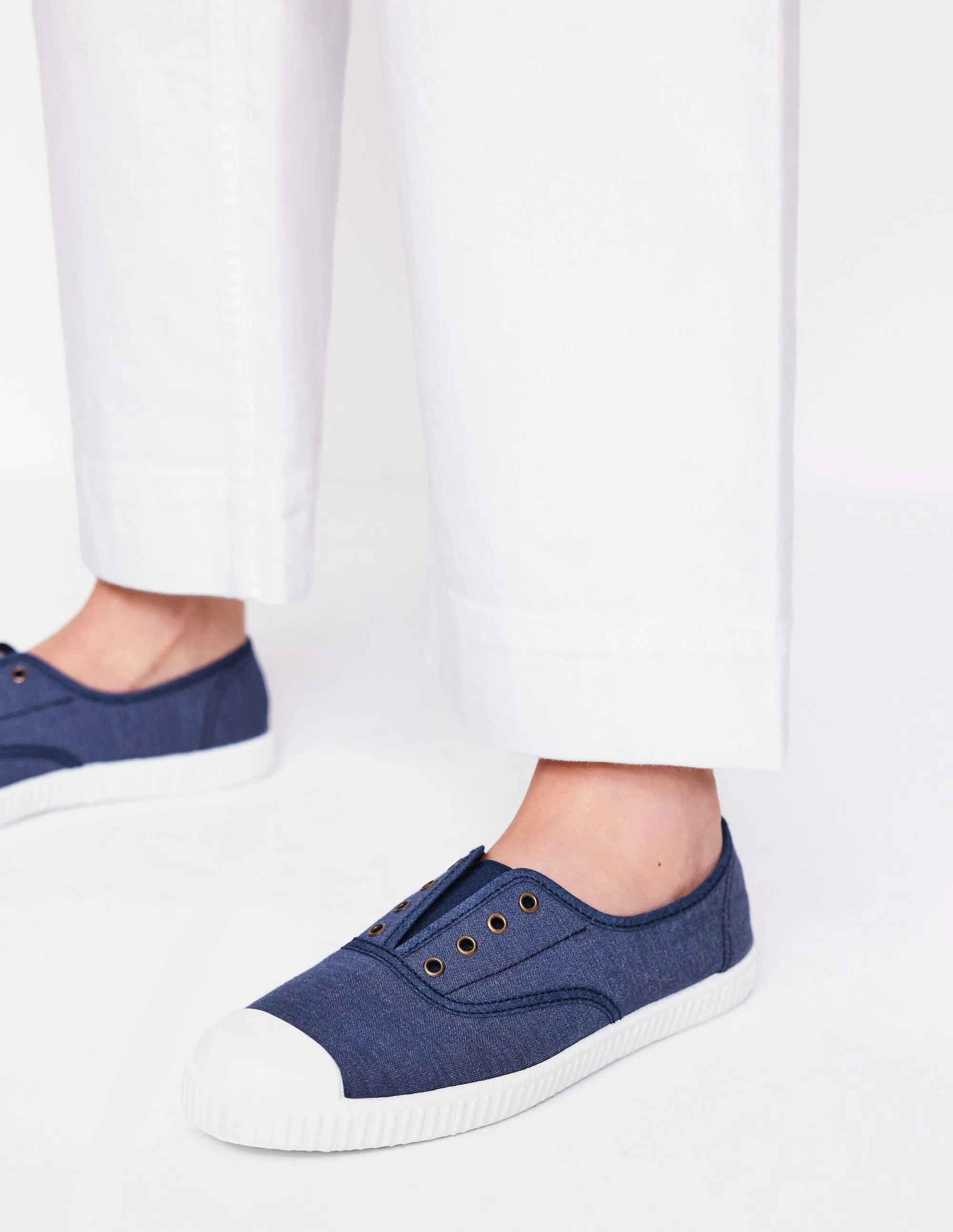 Laceless Canvas Plimsoll-Navy urban edge