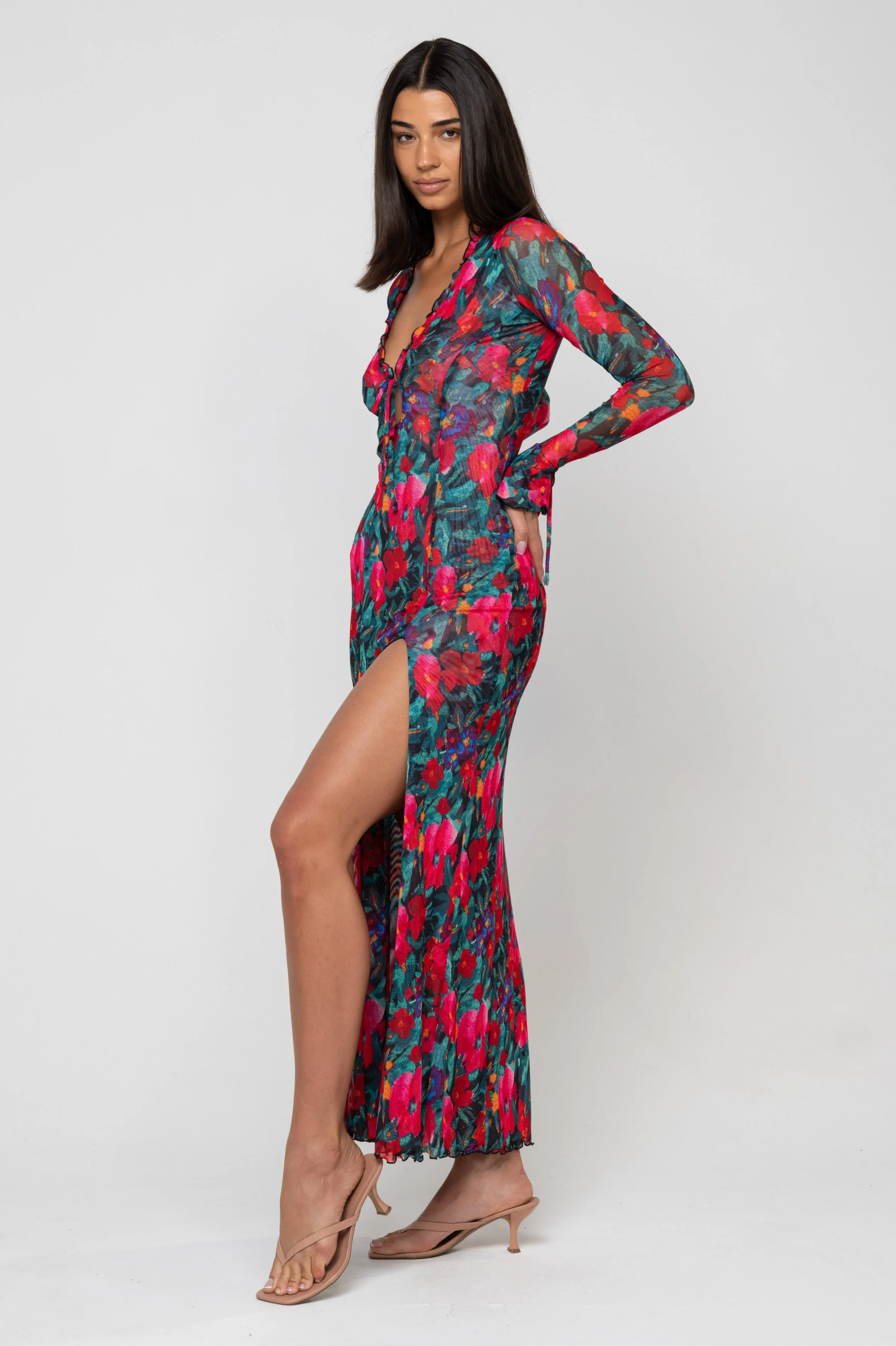 Lennon Maxi in Resort casual beachwear