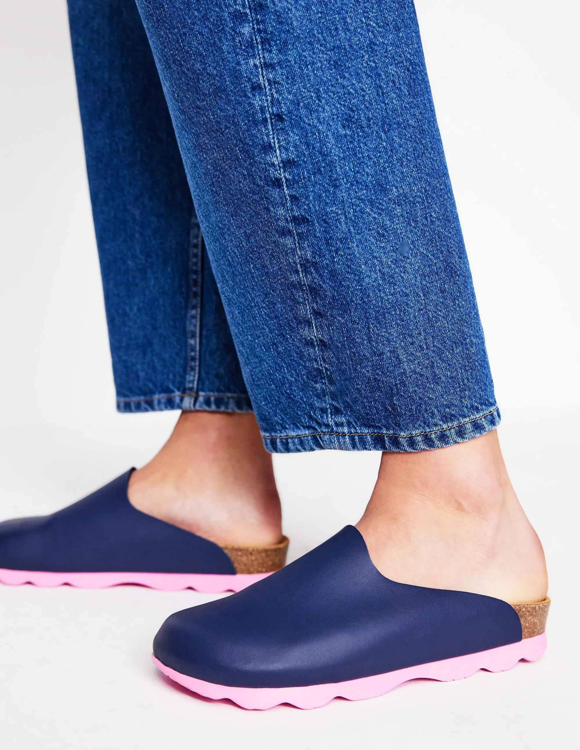 Lyla Colour Block Clogs-Navy/Soft Pink minimalist look