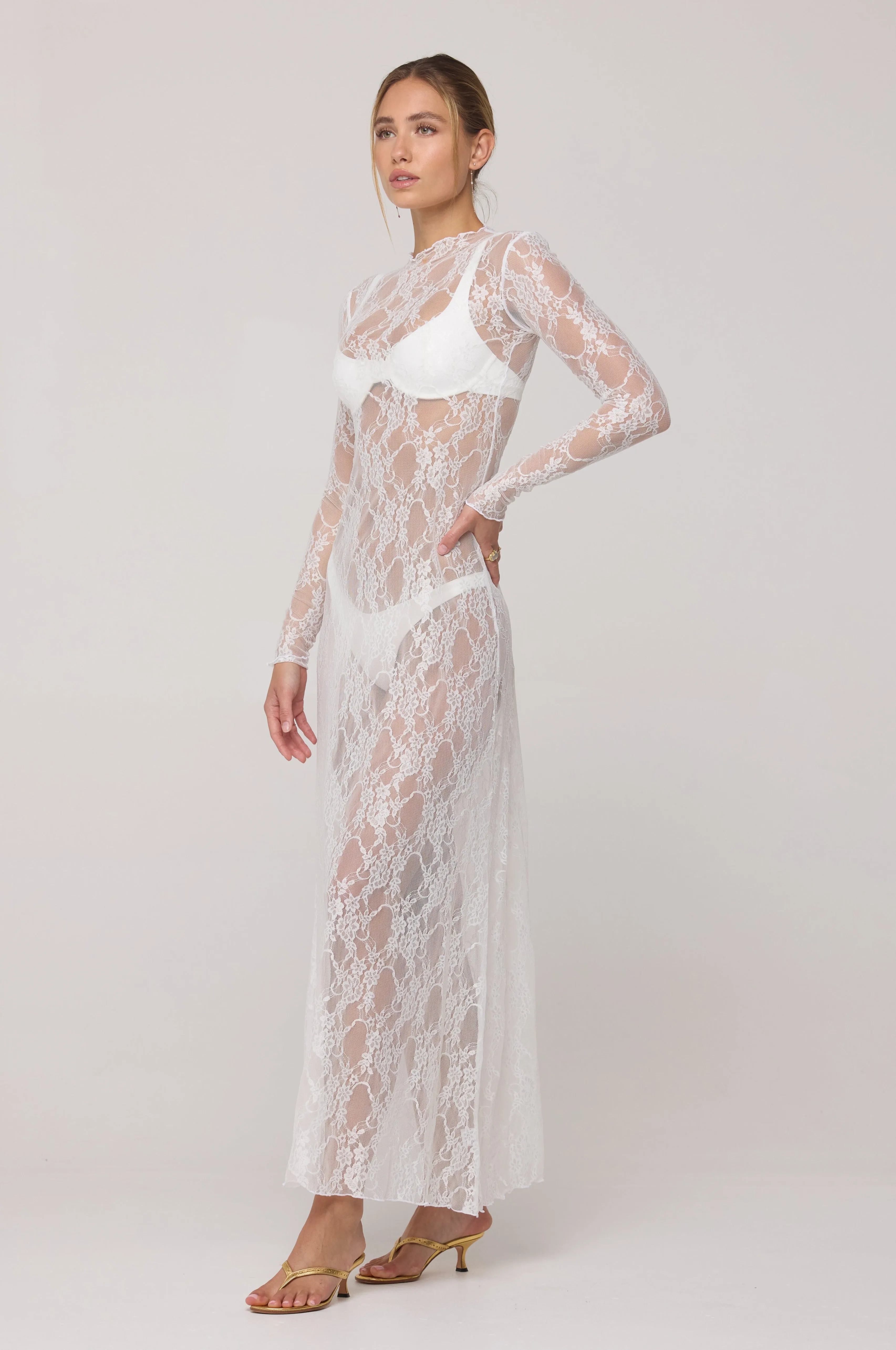 Lyon Lace Dress in White Lace urban style