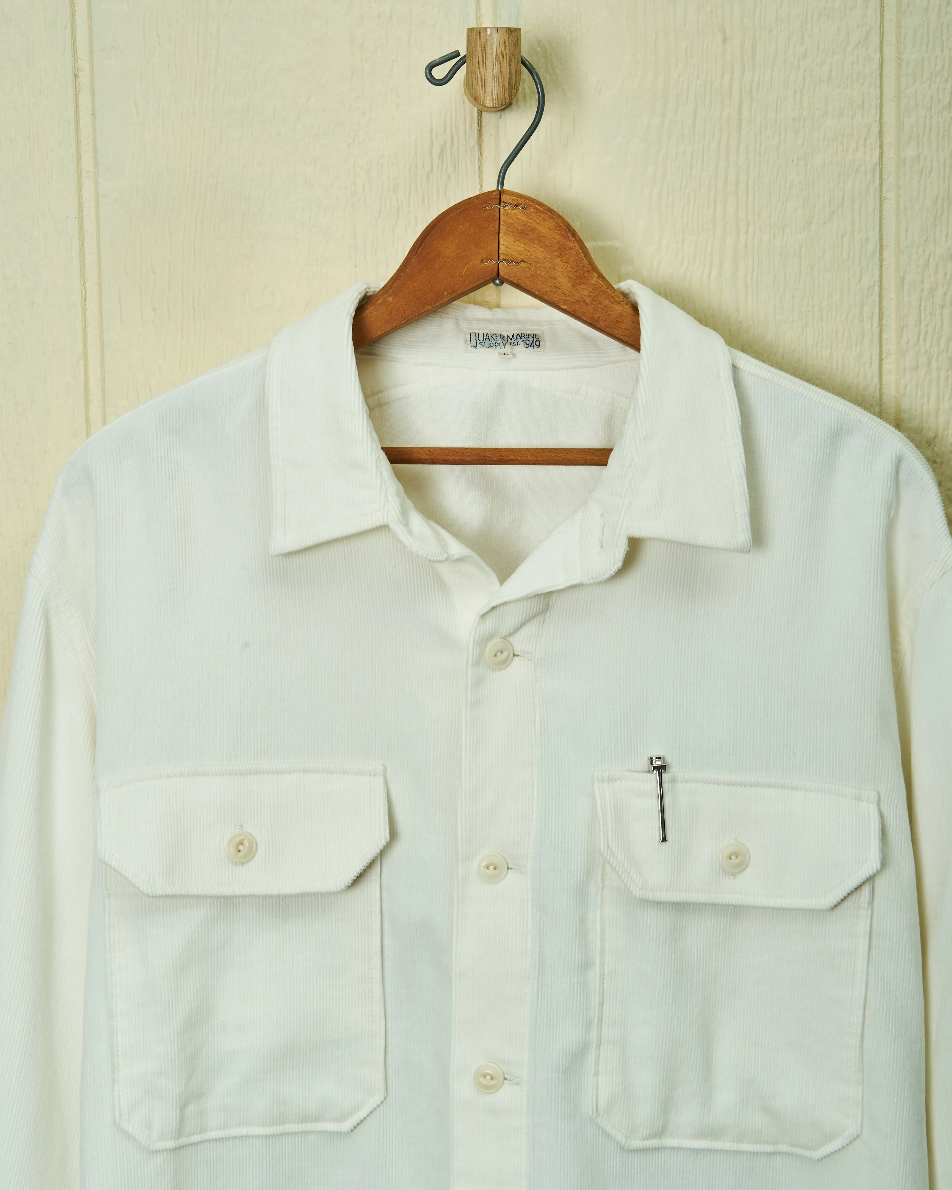 MacArthur Shirt in Off White Corduroy Universal Fit