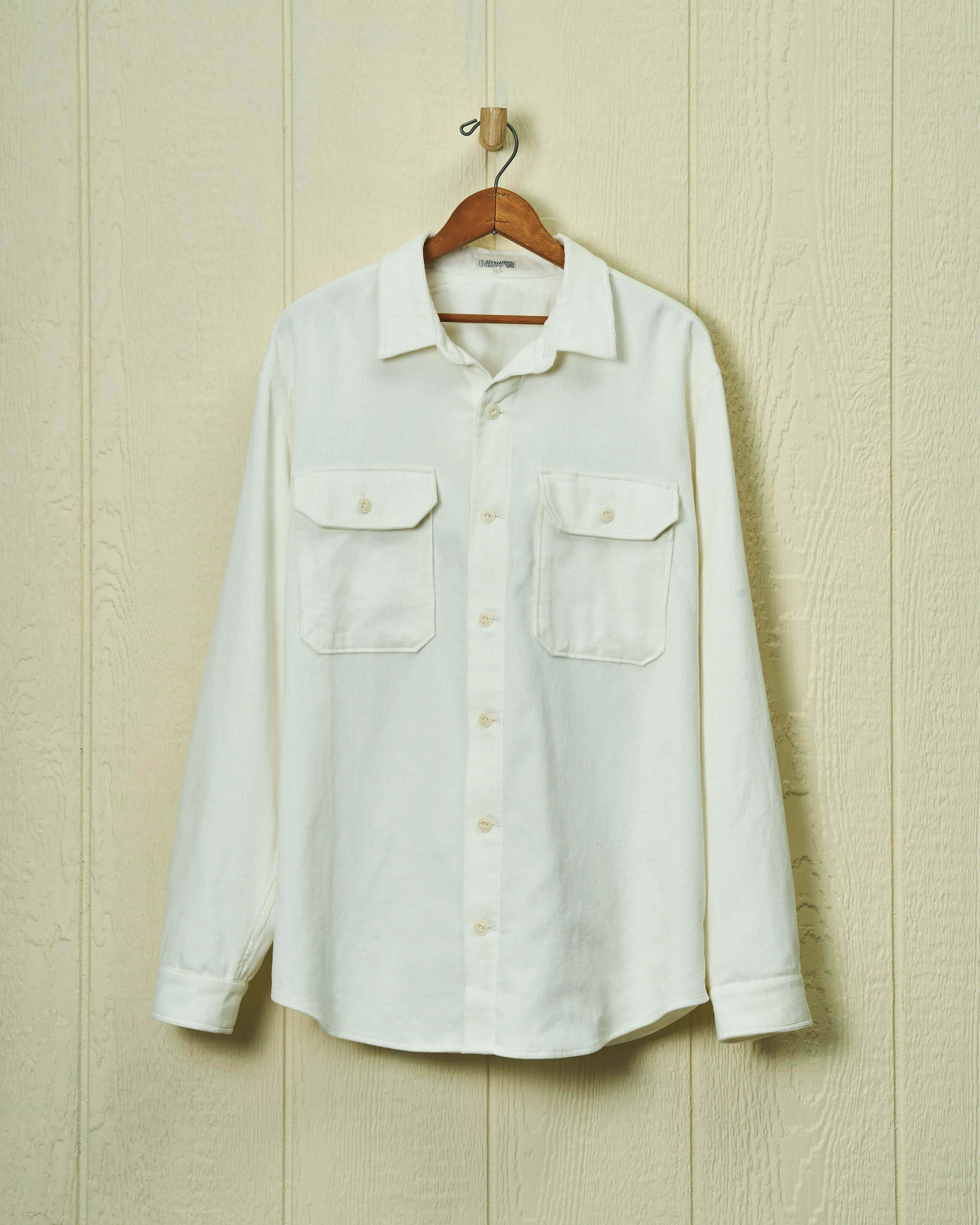 MacArthur Shirt in Off White Corduroy Breath Flow