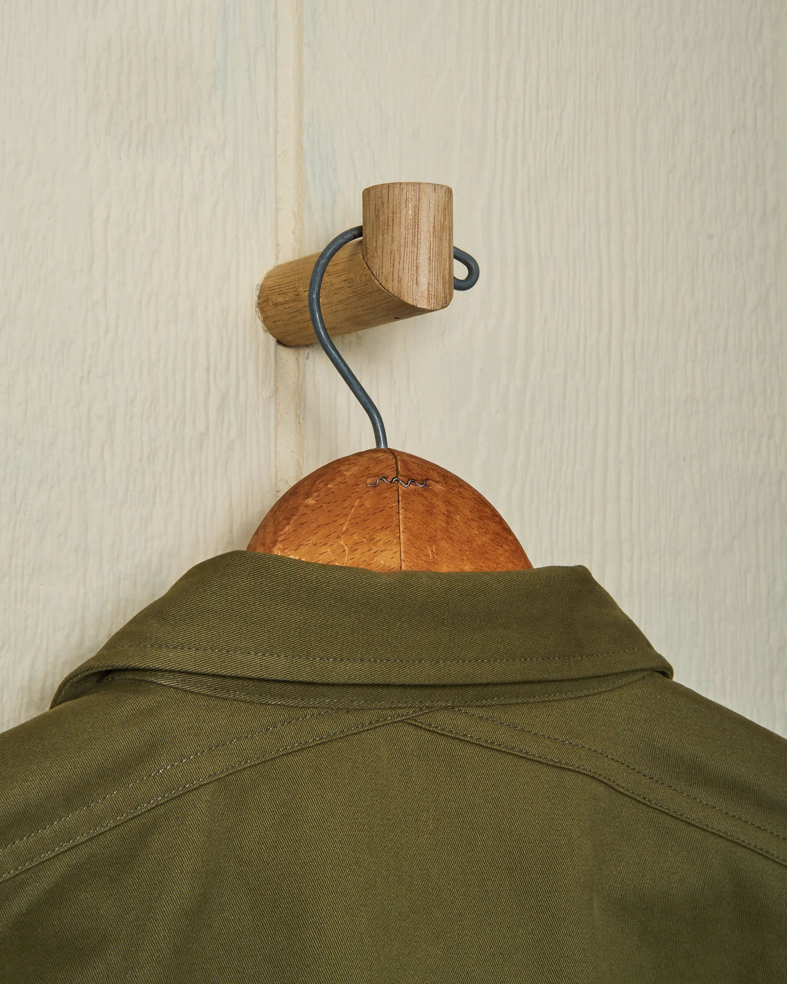 MacArthur Shirt in Olive Twill Subtle Mood