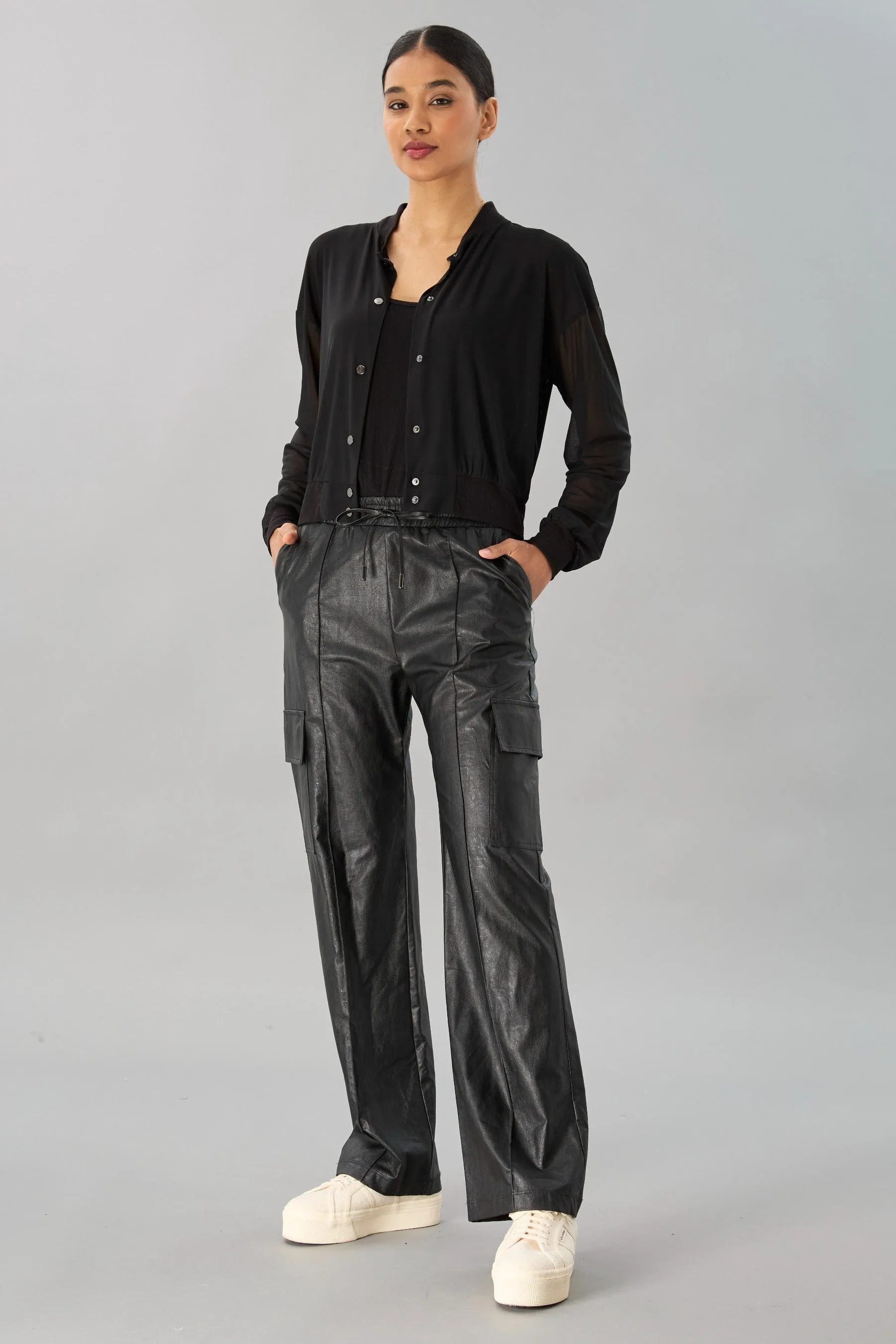 Mesh Bomber timeless comfort look